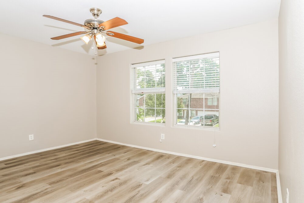 16770 N Thrasher Drive Property Photo 5