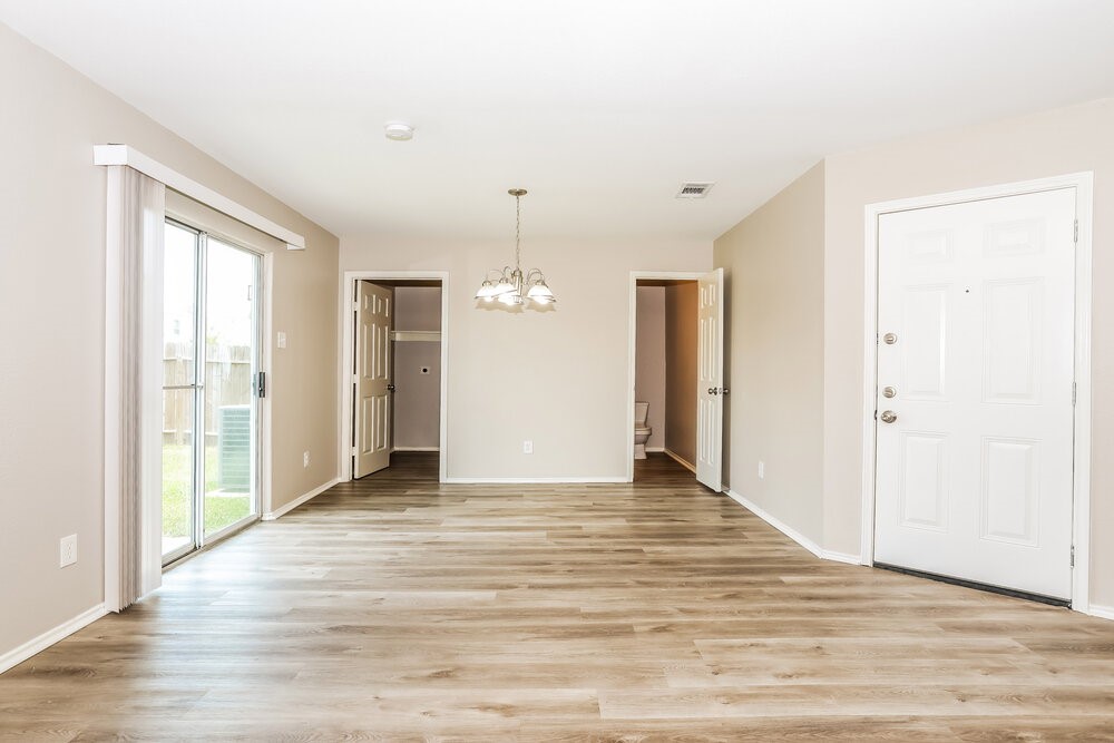 16770 N Thrasher Drive Property Photo 6