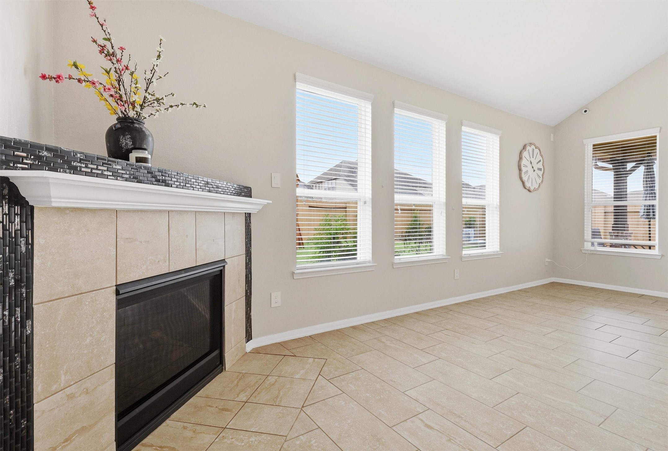 32715 Timber Point Drive Property Photo 24