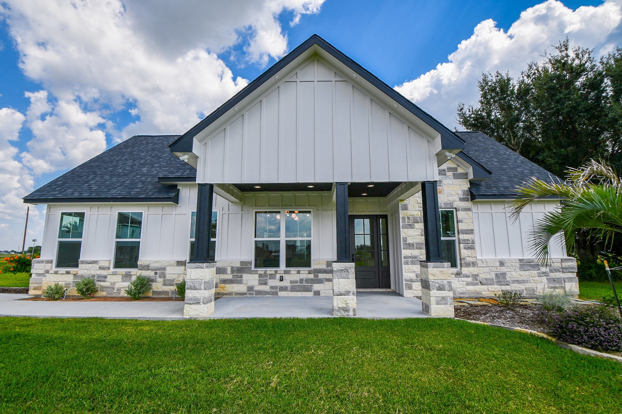 595 Buckskin Drive Property Photo 4