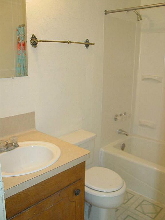 17417 Fir Road Property Photo 8