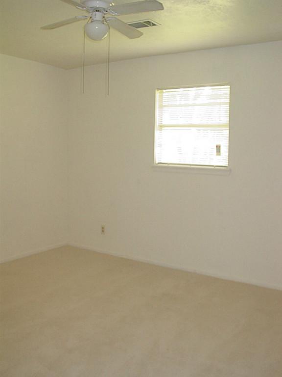 17417 Fir Road Property Photo 13