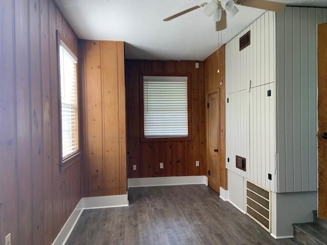 1000 Thomas Avenue Property Photo 18