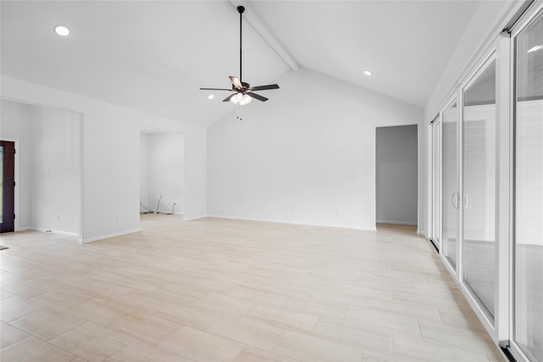 21203 Peach Wood Ct Property Photo 6