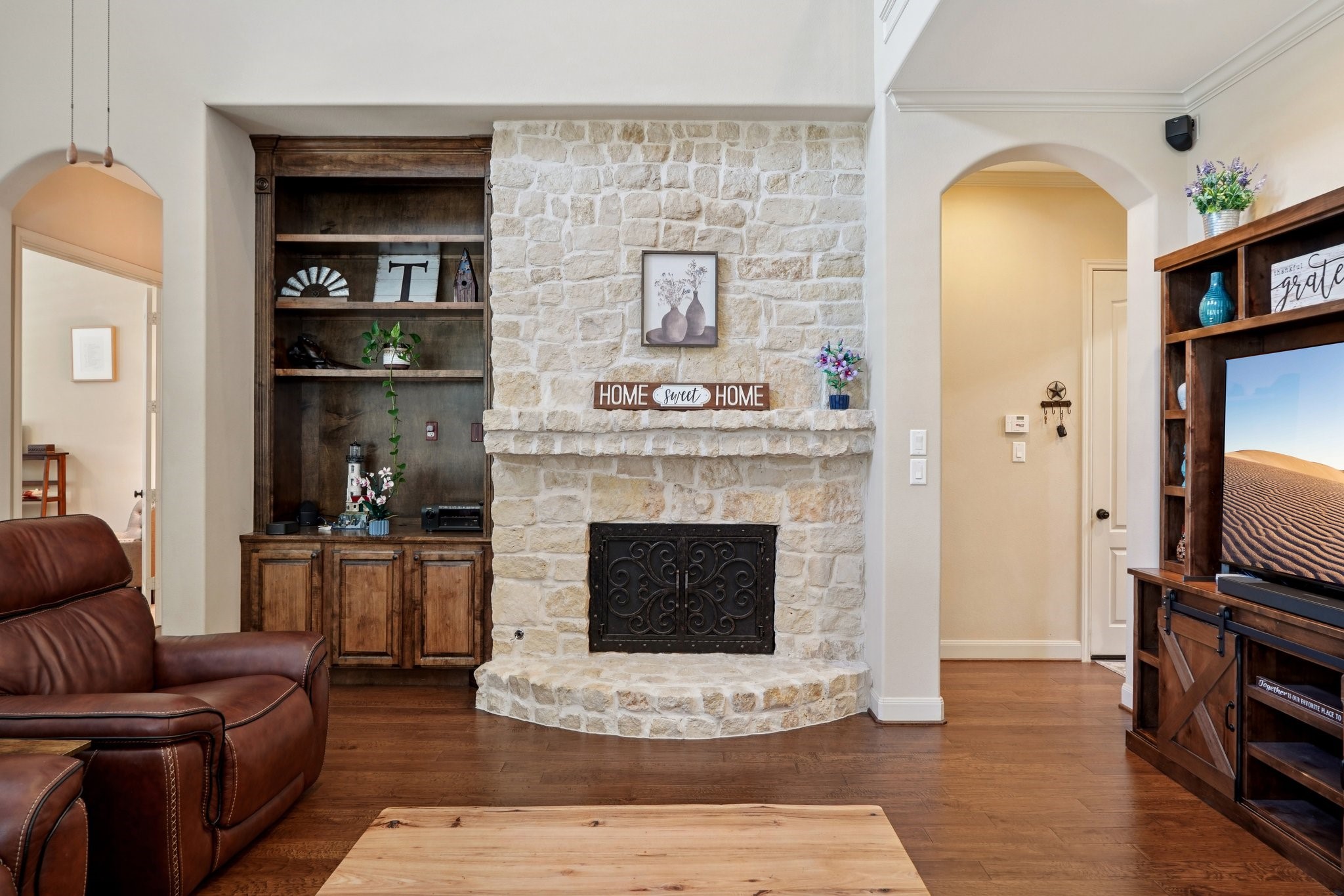 2211 Indigo Pass Court Property Photo 8