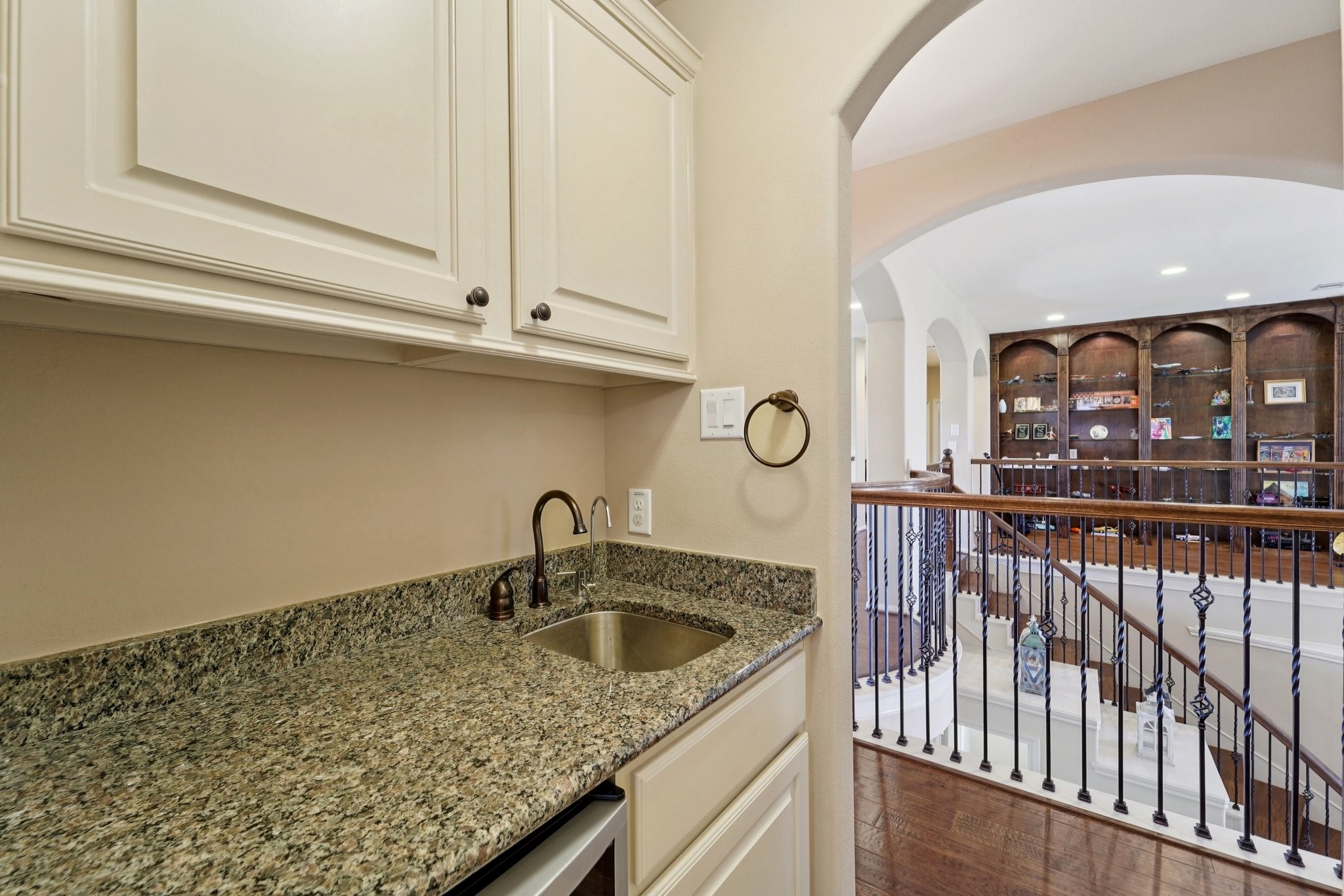 2211 Indigo Pass Court Property Photo 29