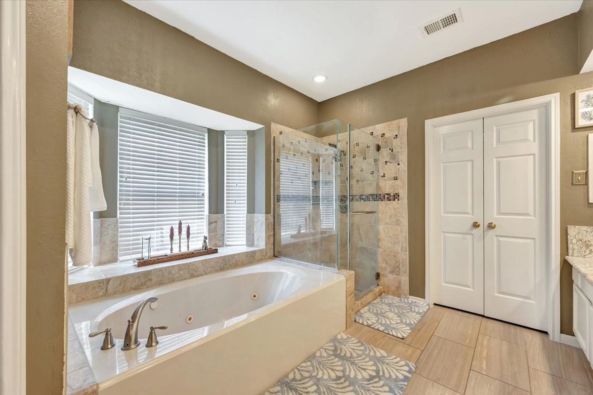 11827 Orchard Mountain Drive Property Photo 30