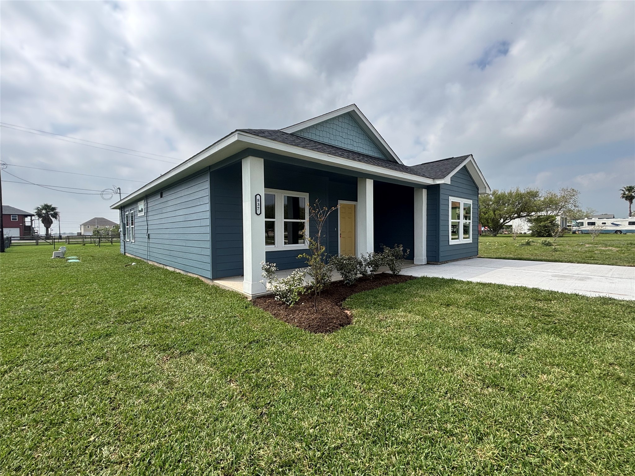 837 Swallow Drive Property Photo 1