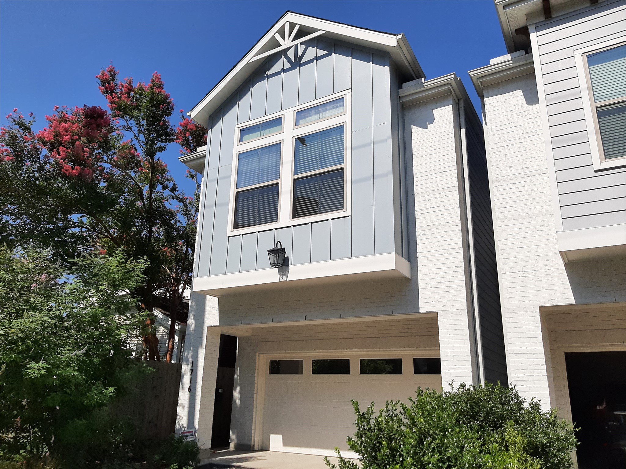 1716 Ridgewood Street Property Photo 3