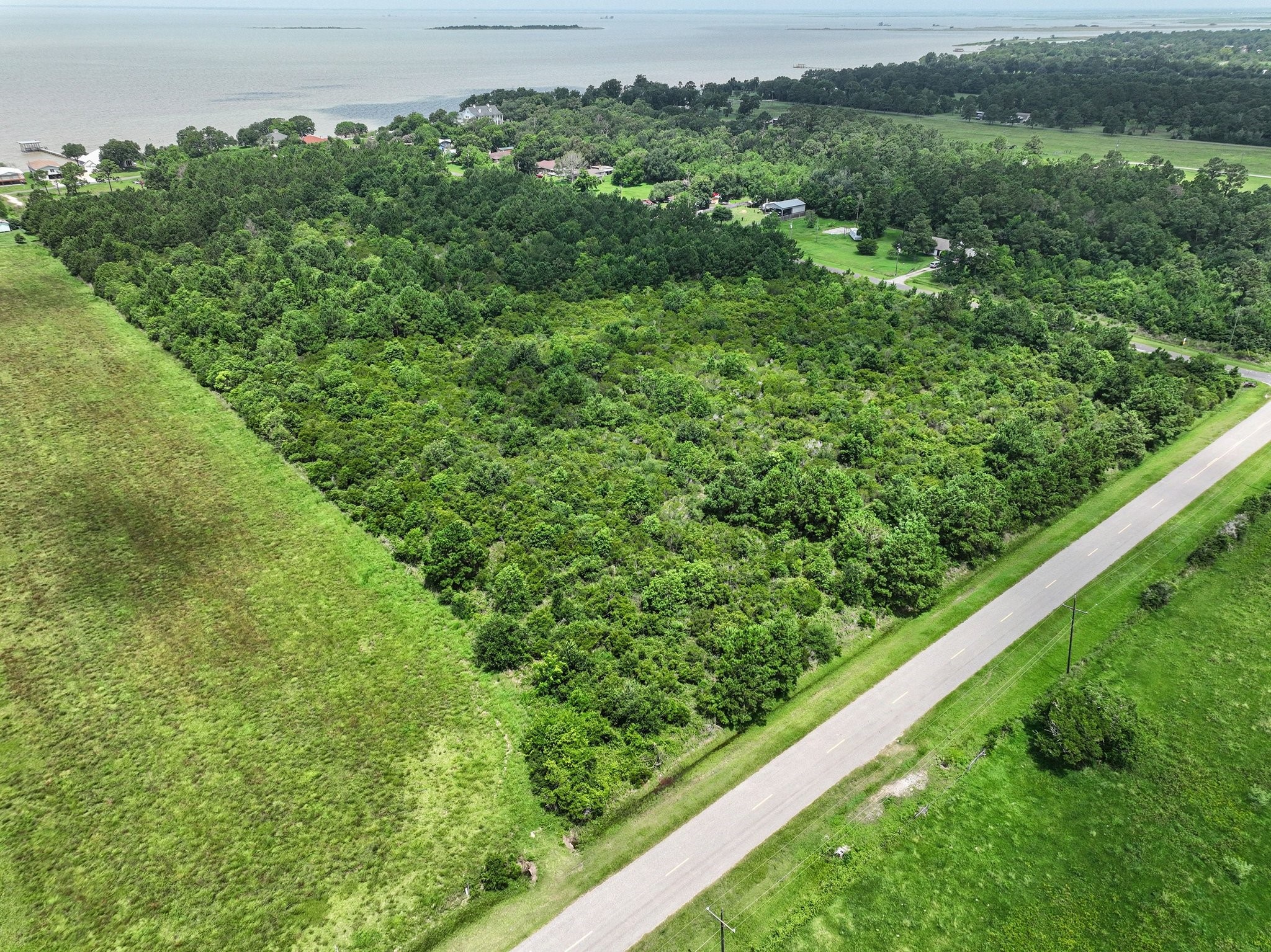 1166 Channelview Rd Property Photo 4