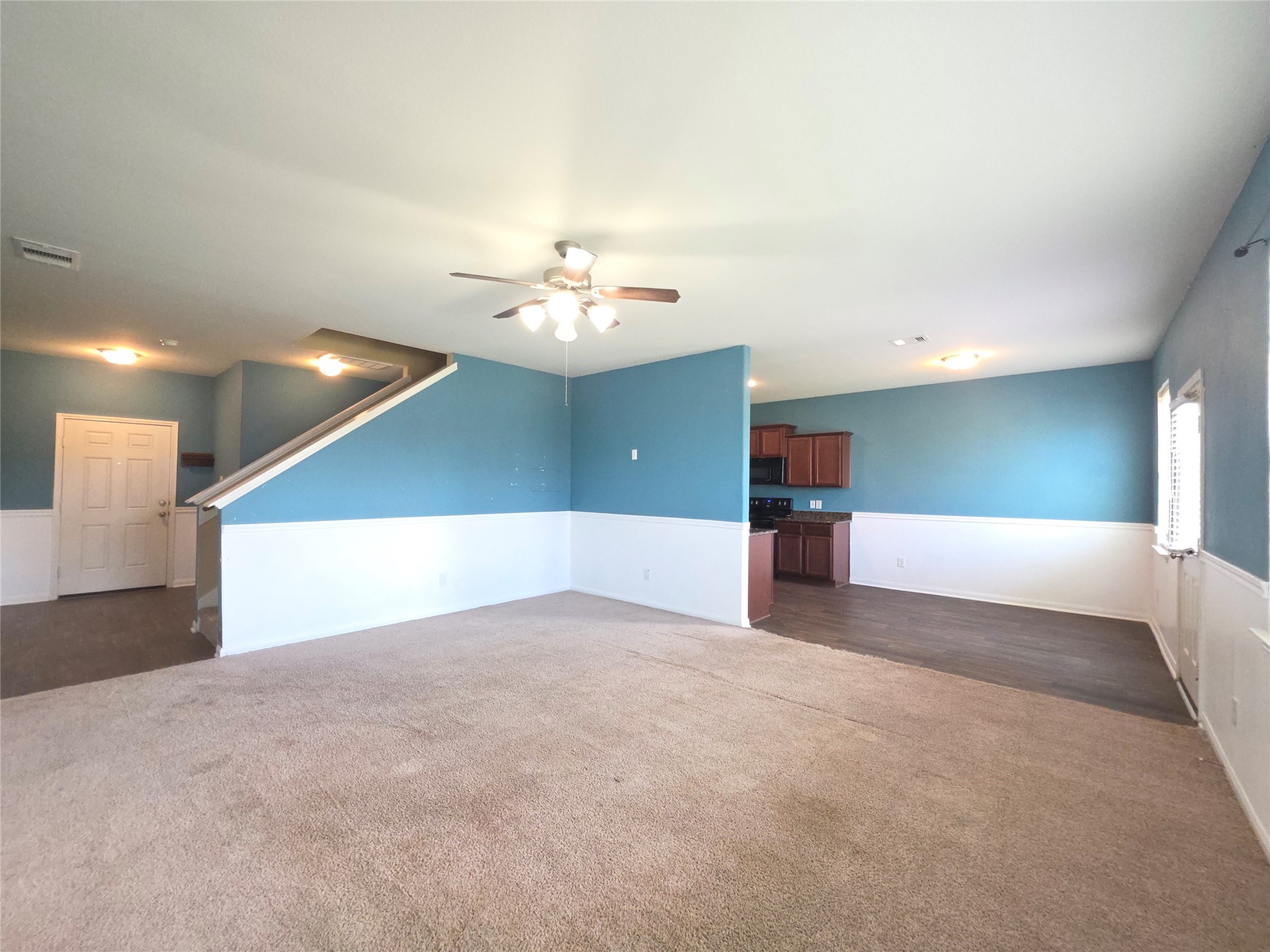 26035 Allan Poe Drive Property Photo 6