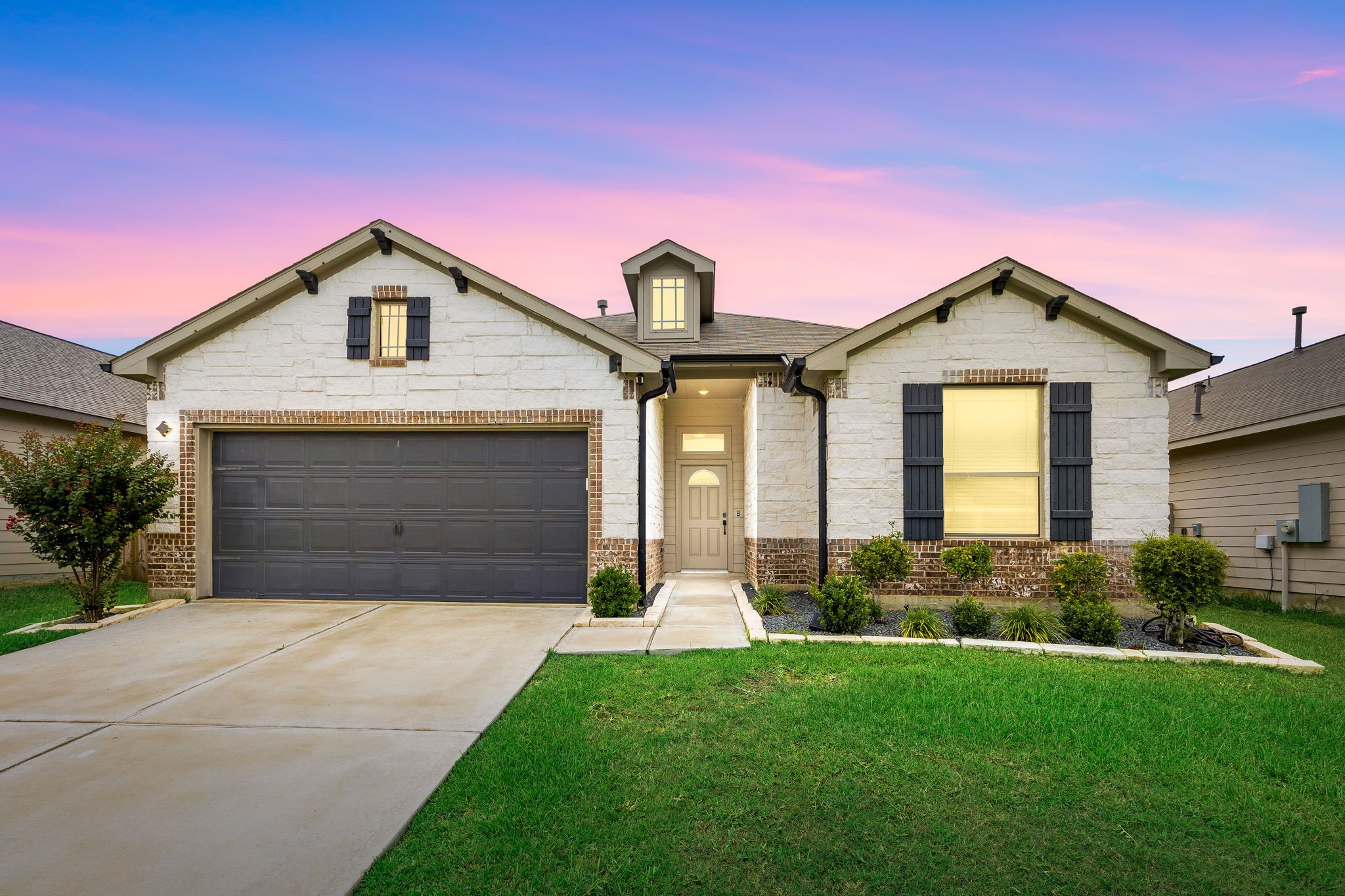 11323 Cora Lane Property Photo 3