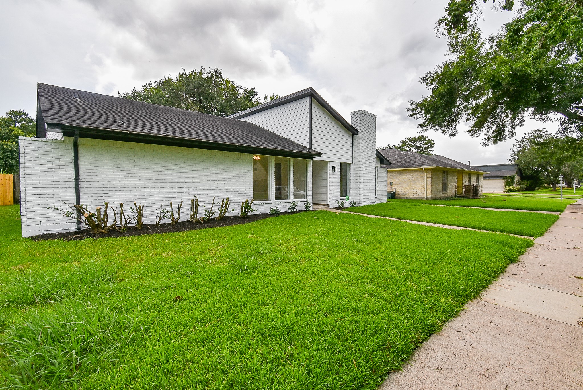 1815 Mustang Springs Drive Property Photo 4