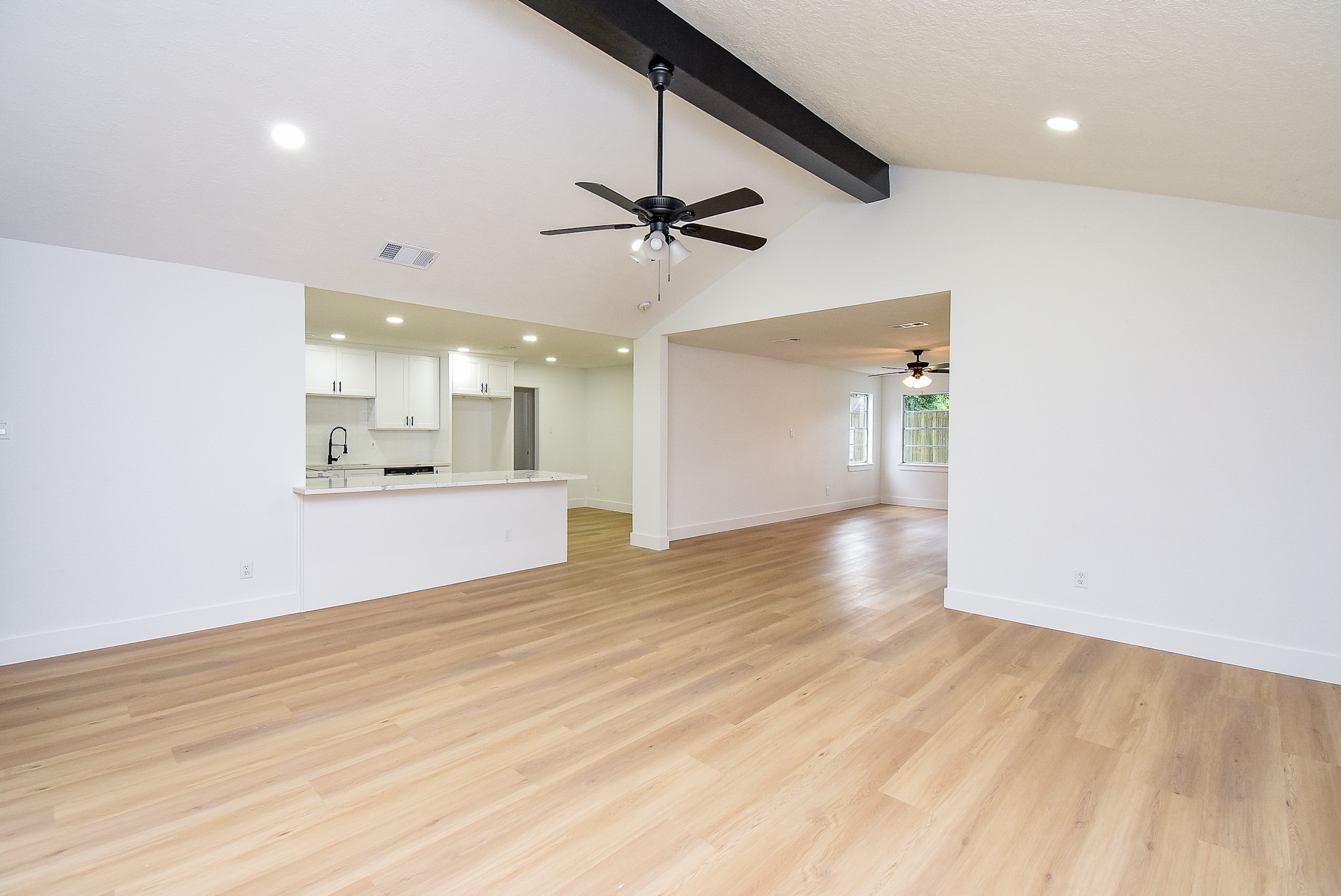 1815 Mustang Springs Drive Property Photo 13