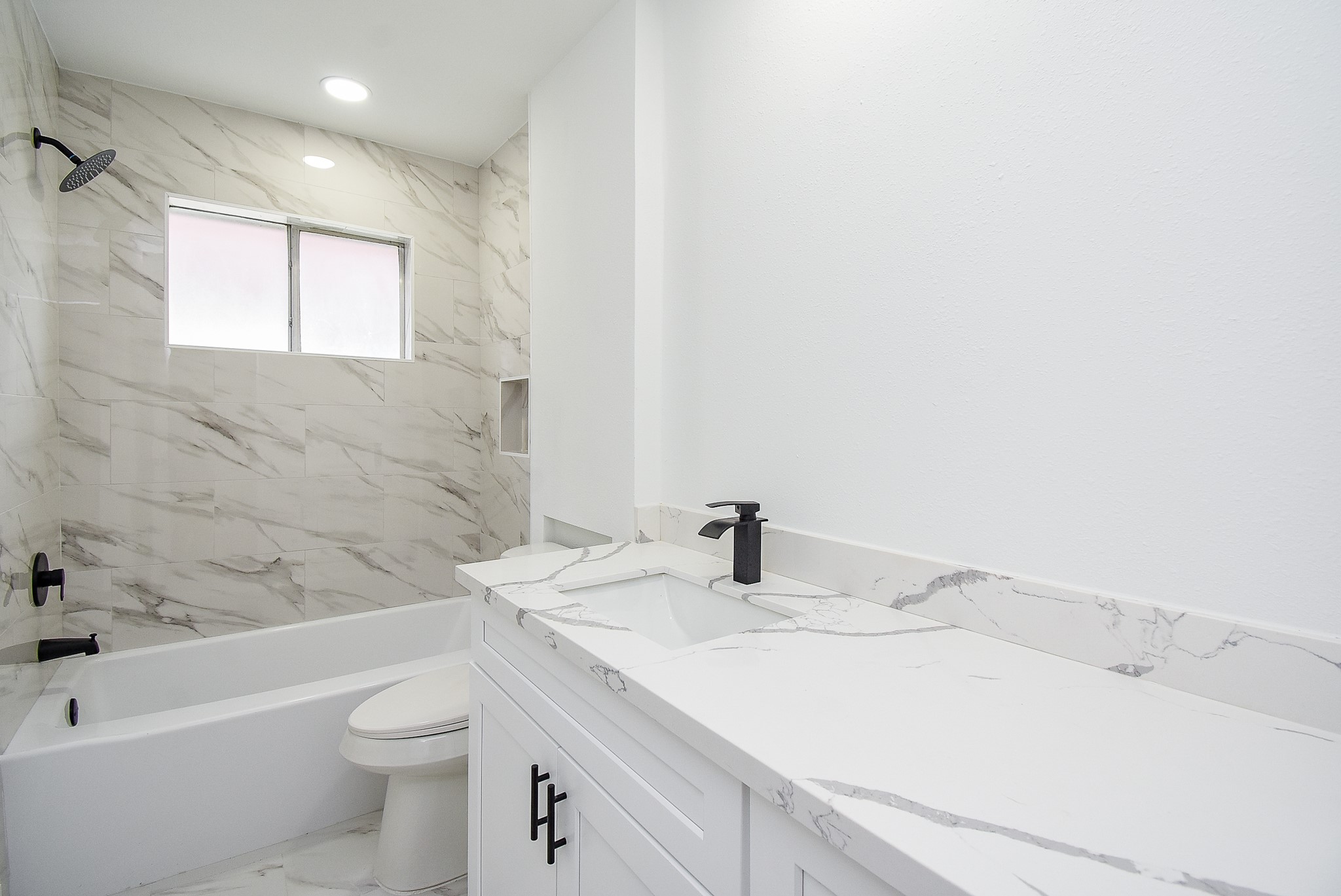 1815 Mustang Springs Drive Property Photo 24