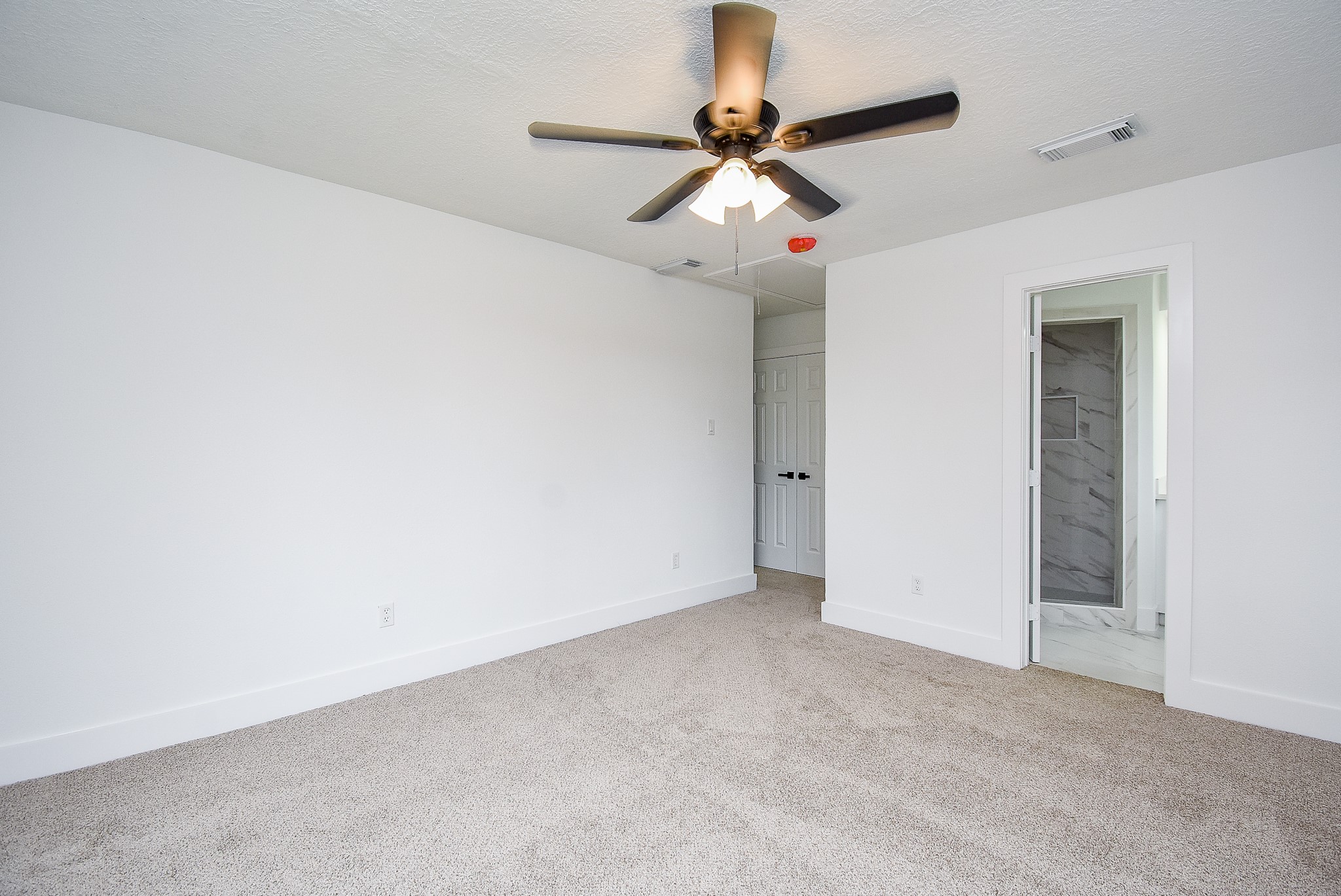1815 Mustang Springs Drive Property Photo 28