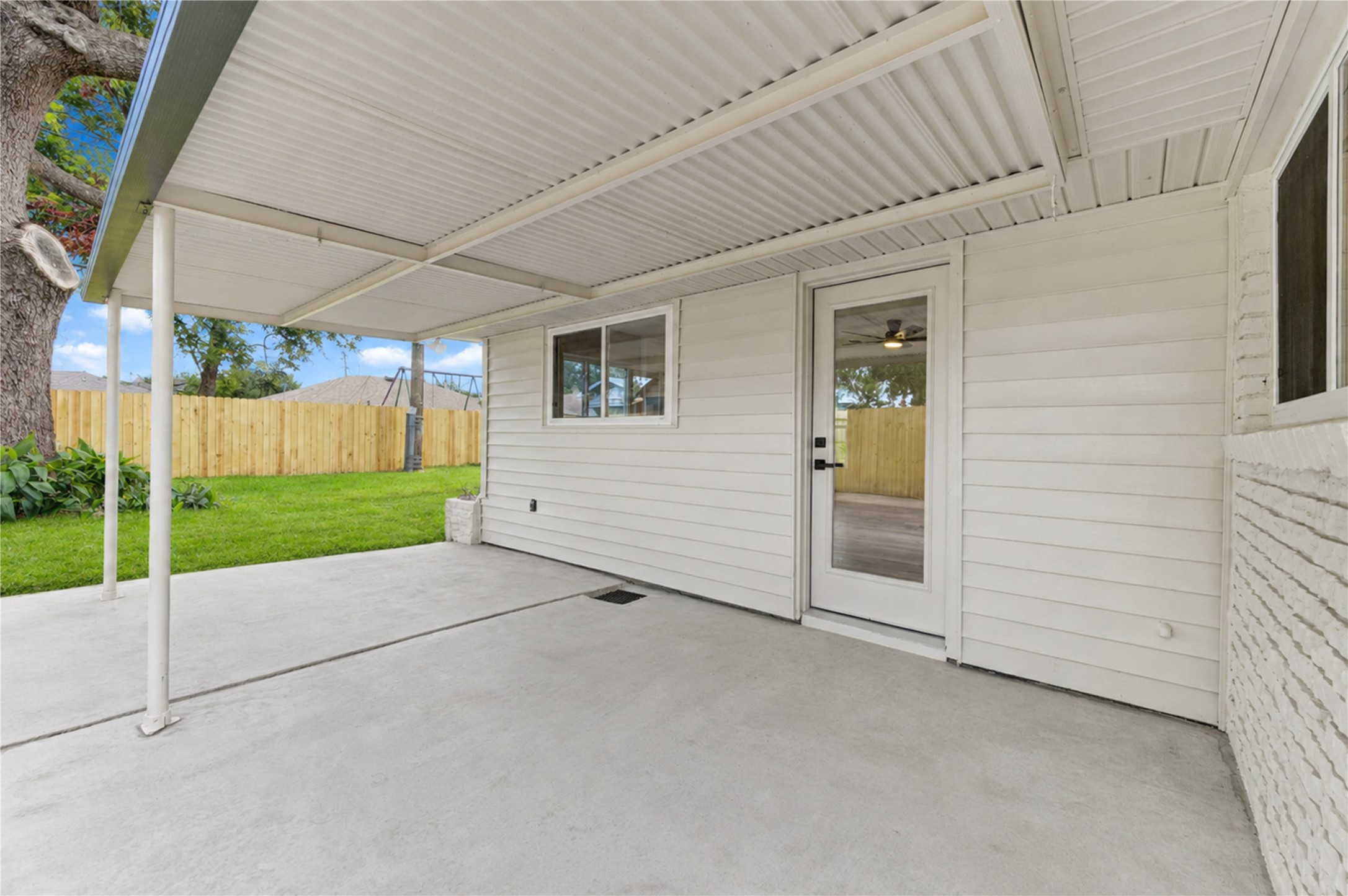 5914 Hewitt Drive Property Photo 27