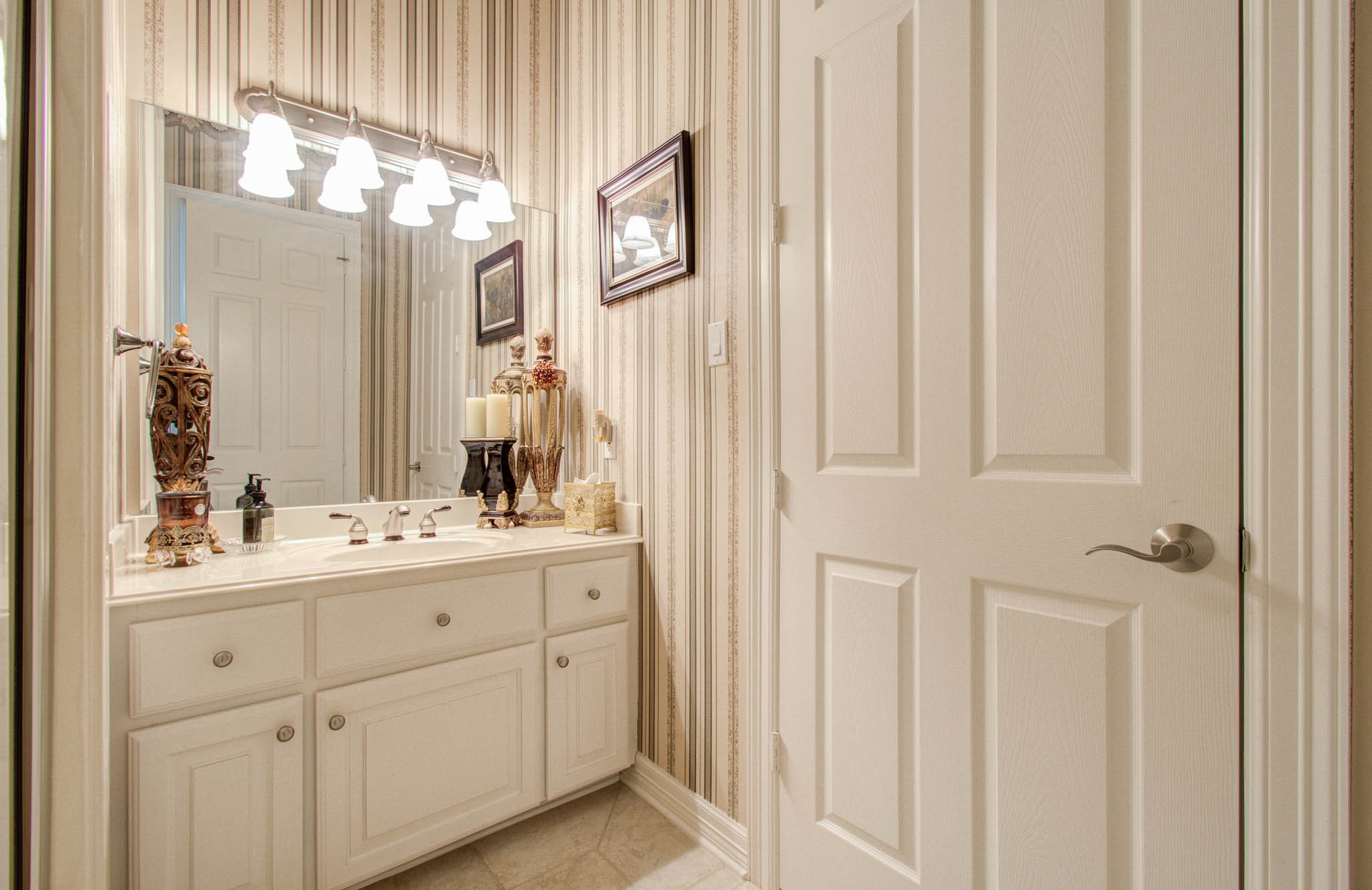 4403 Winding River Drive Property Photo 11