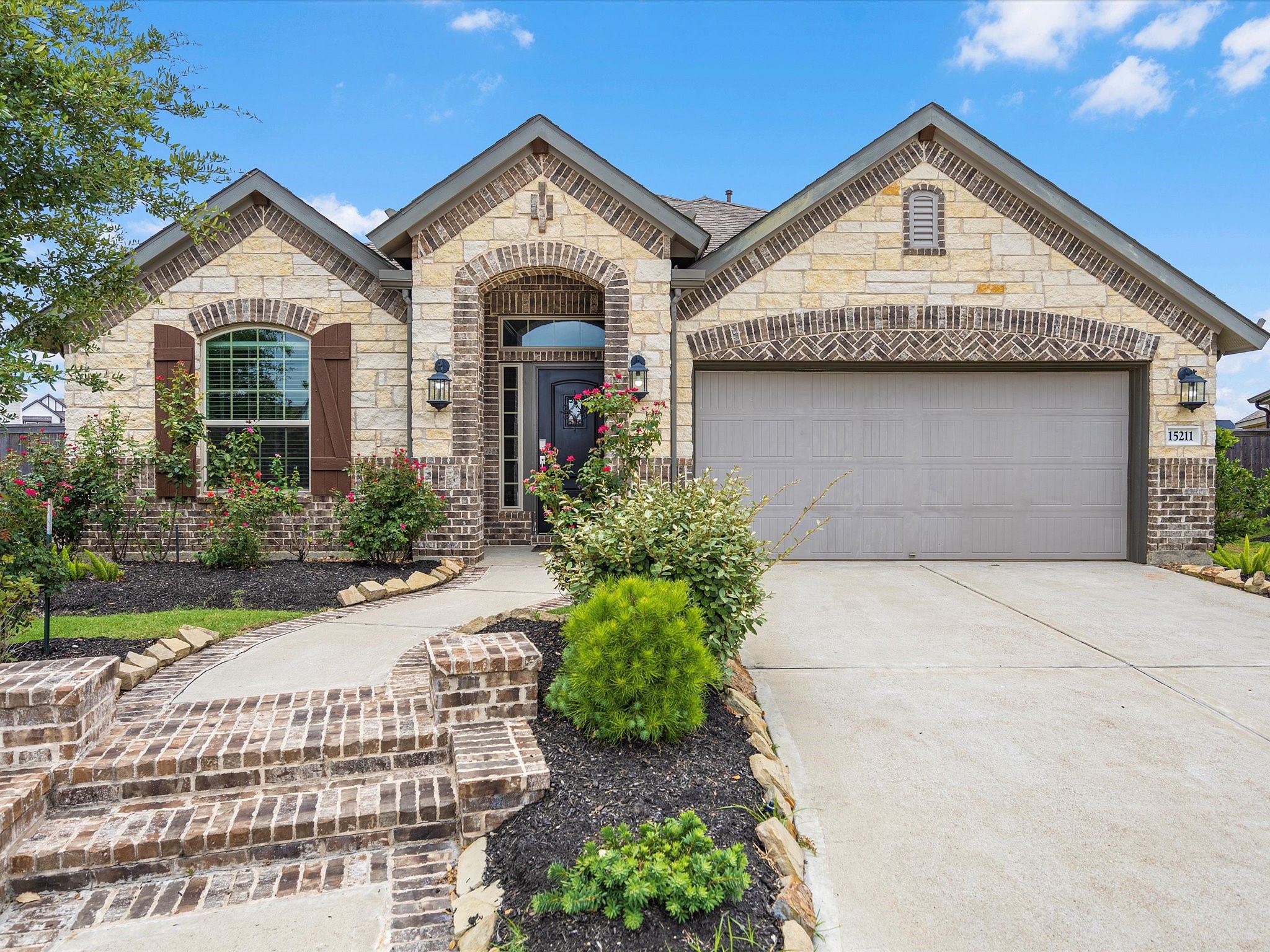 15211 Montezuma Quail Drive Property Photo 1