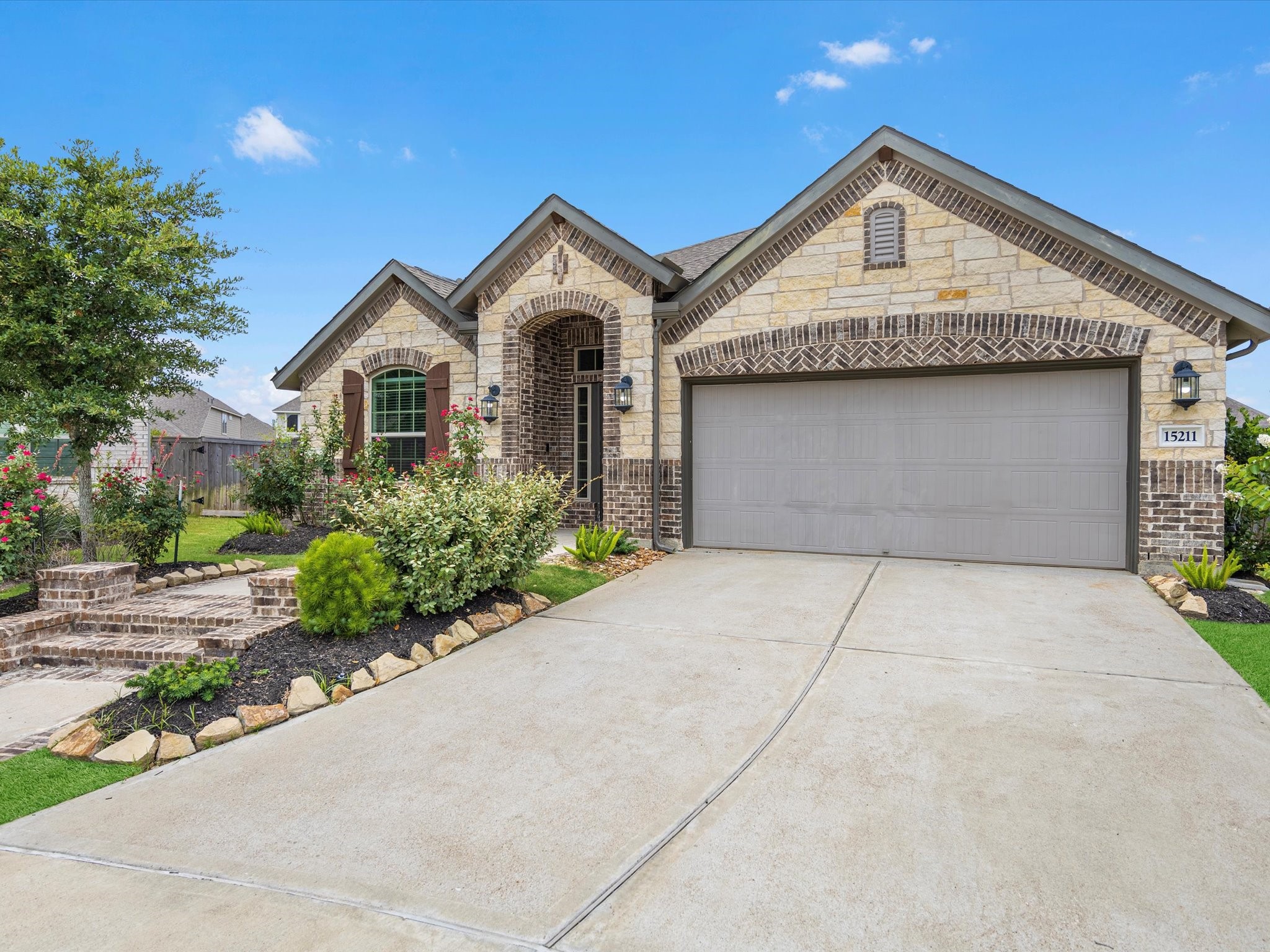 15211 Montezuma Quail Drive Property Photo 2