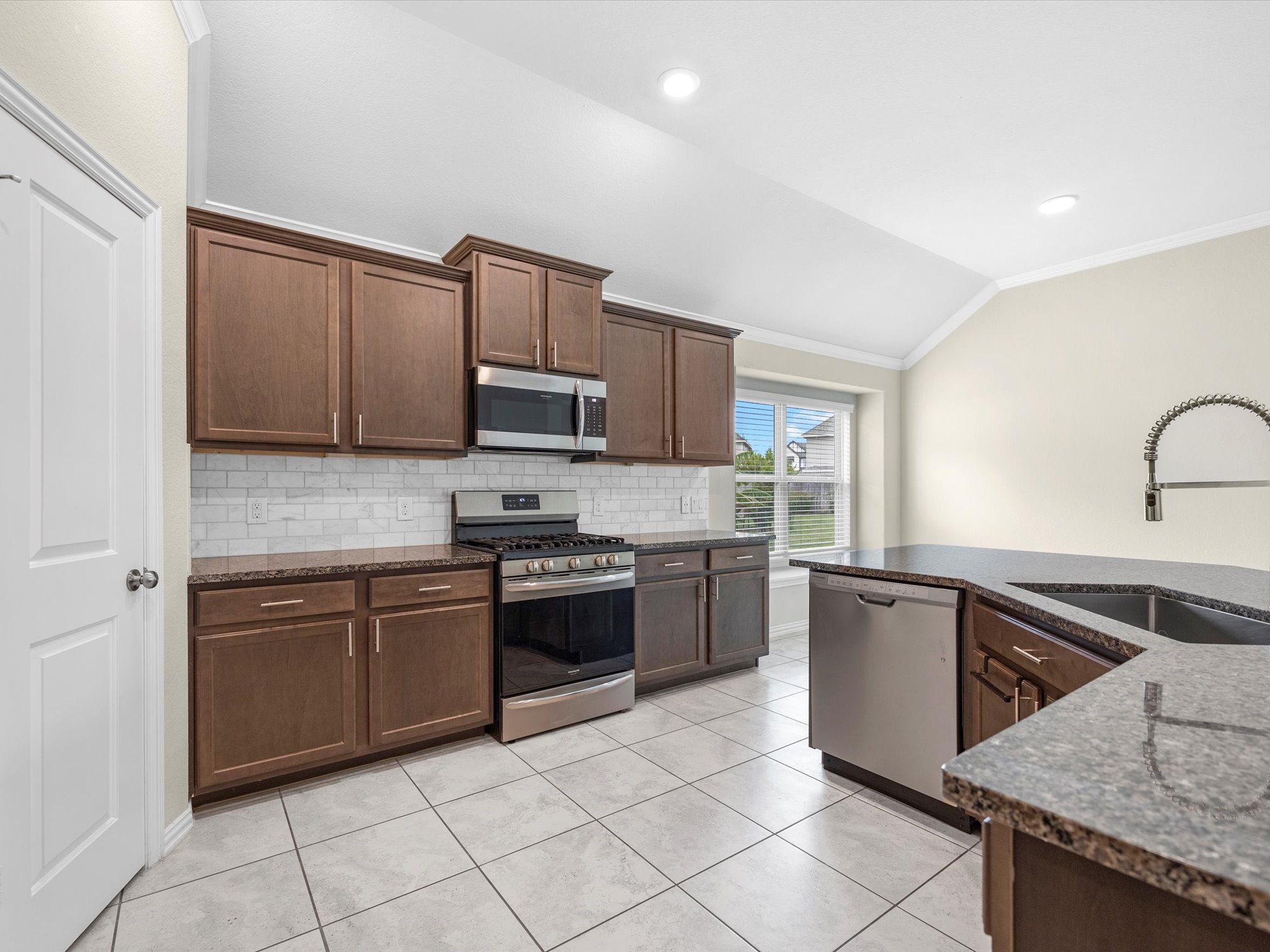 15211 Montezuma Quail Drive Property Photo 7