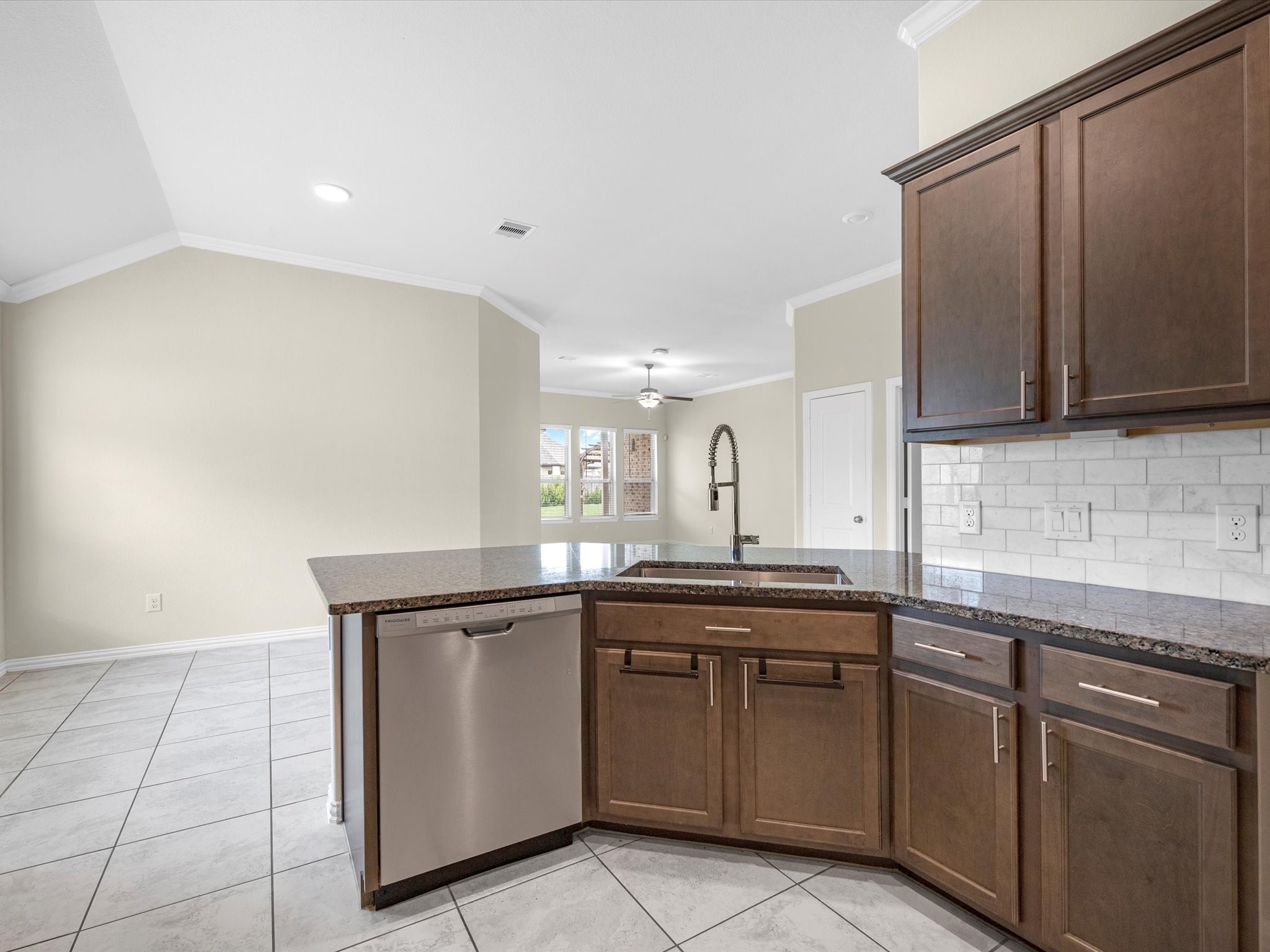 15211 Montezuma Quail Drive Property Photo 8