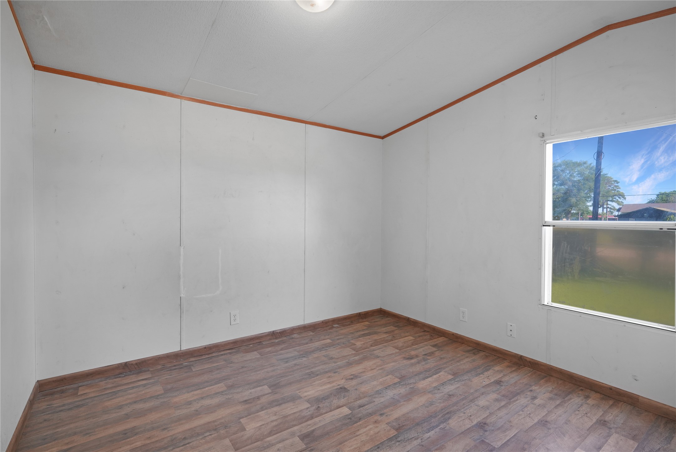 639 Reuben White Drive Property Photo 10