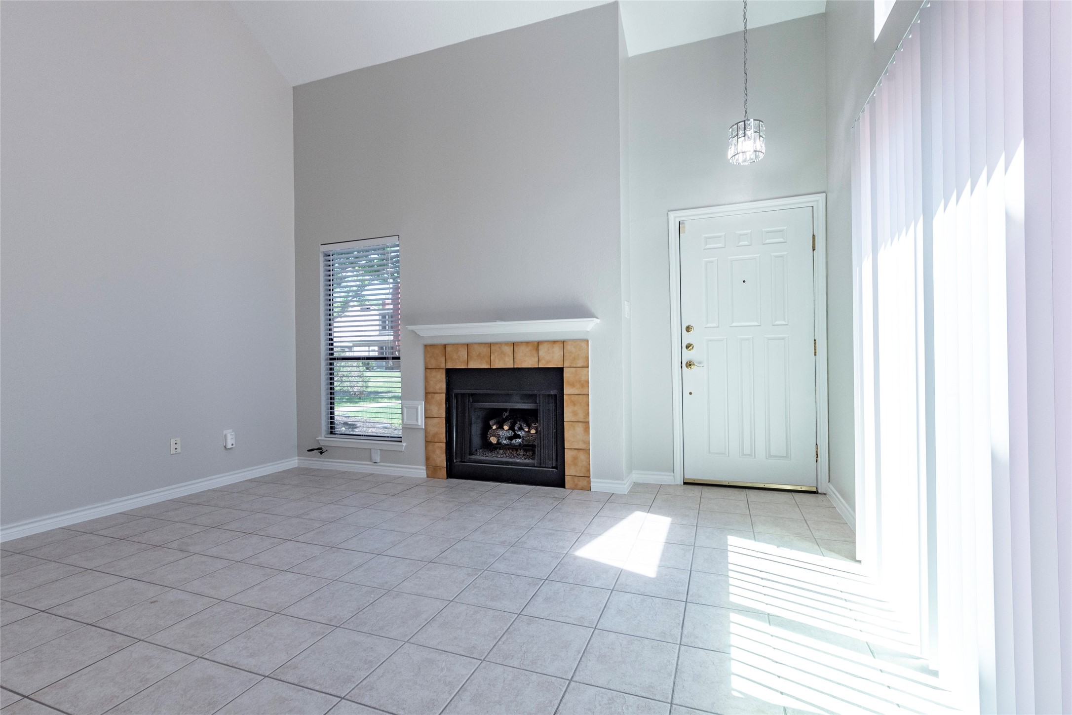 1436 Gemini Street Property Photo 5