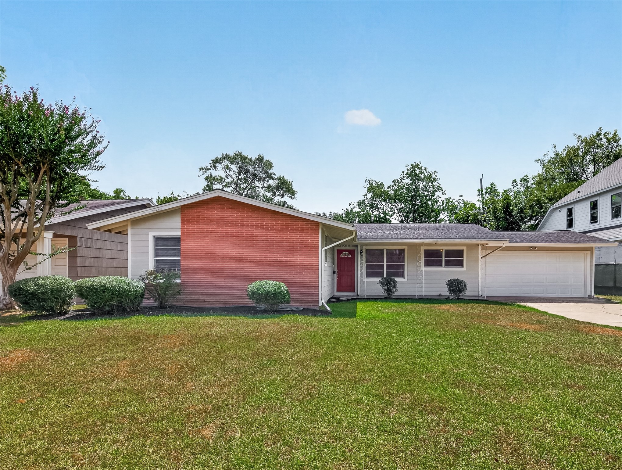 4749 Redstart Street Property Photo 1