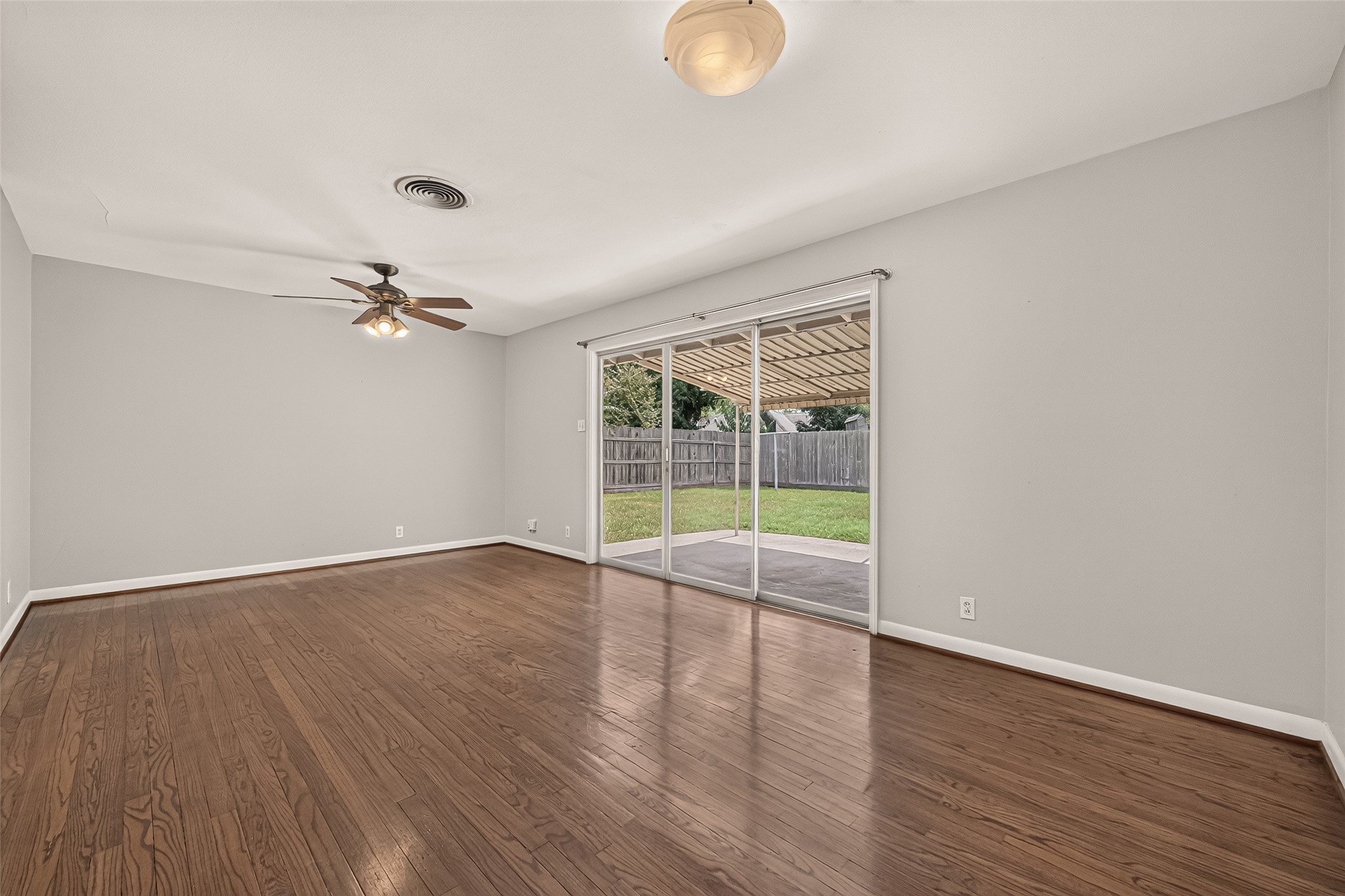 4749 Redstart Street Property Photo 2