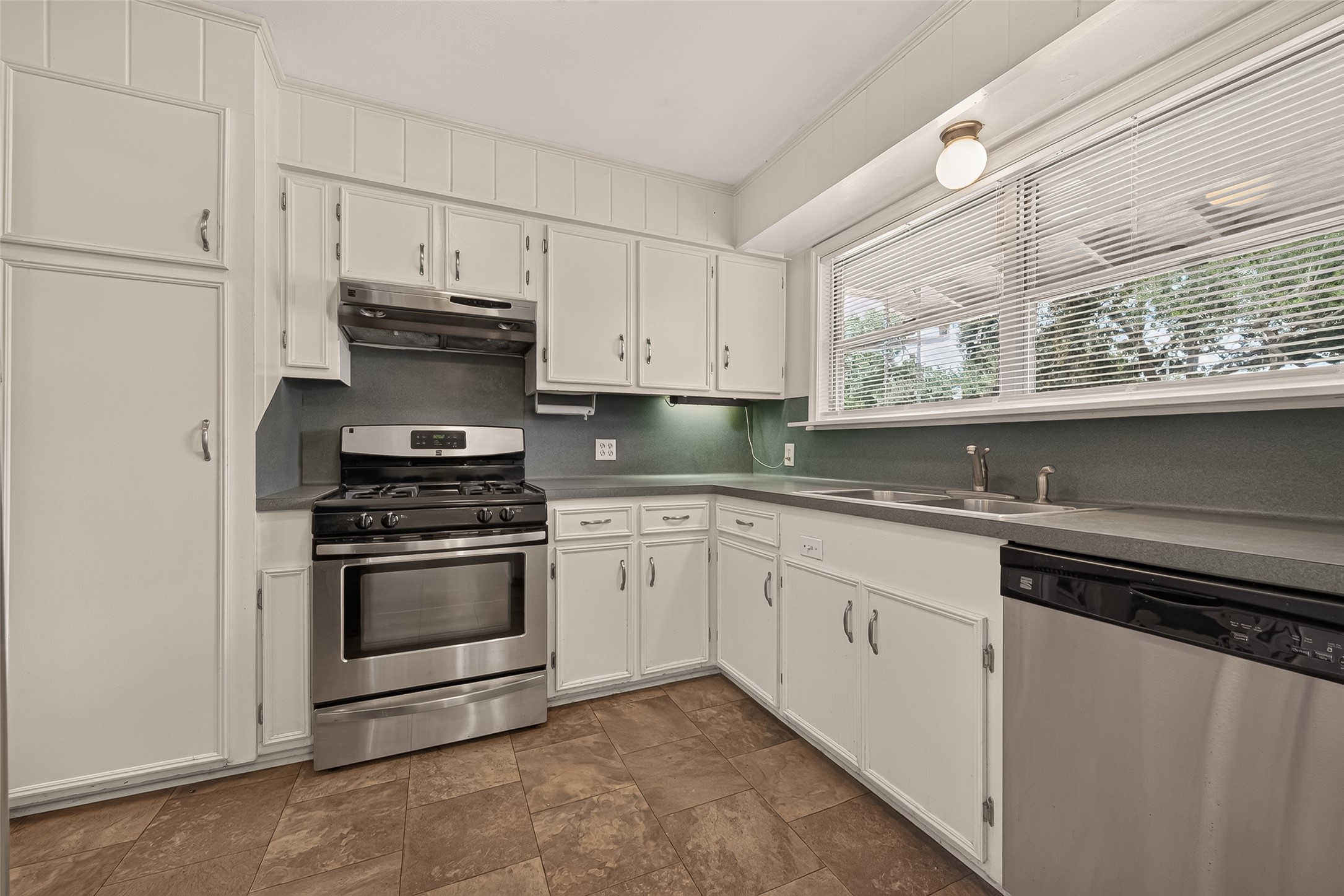 4749 Redstart Street Property Photo 11