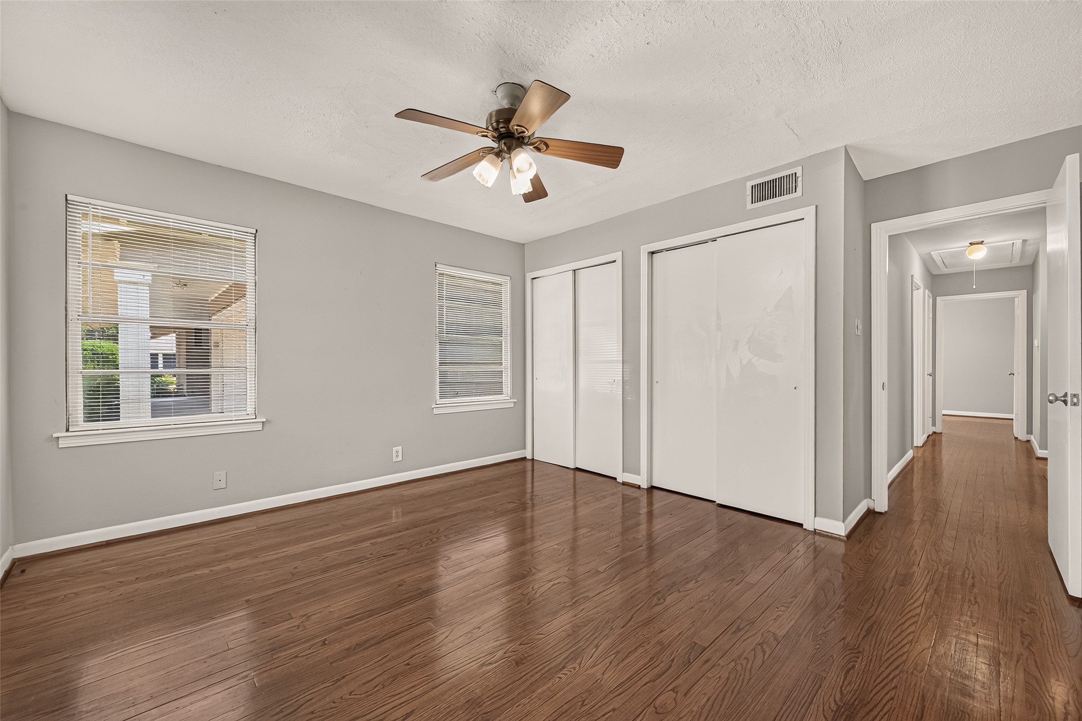 4749 Redstart Street Property Photo 22