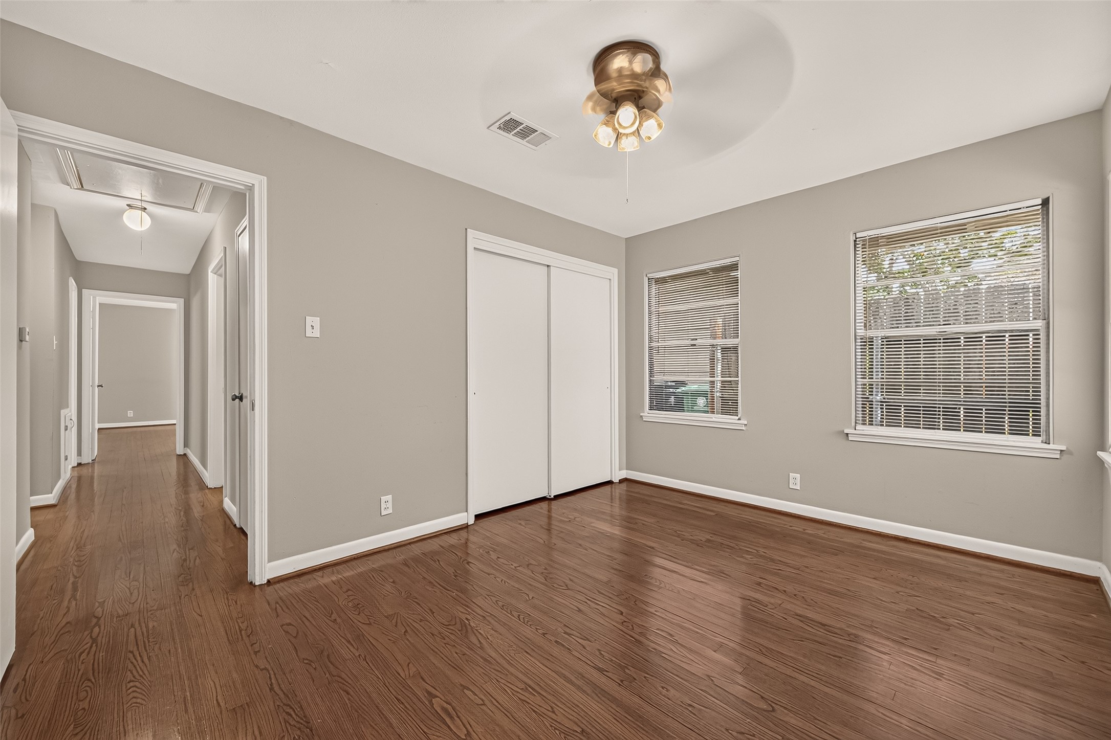 4749 Redstart Street Property Photo 26