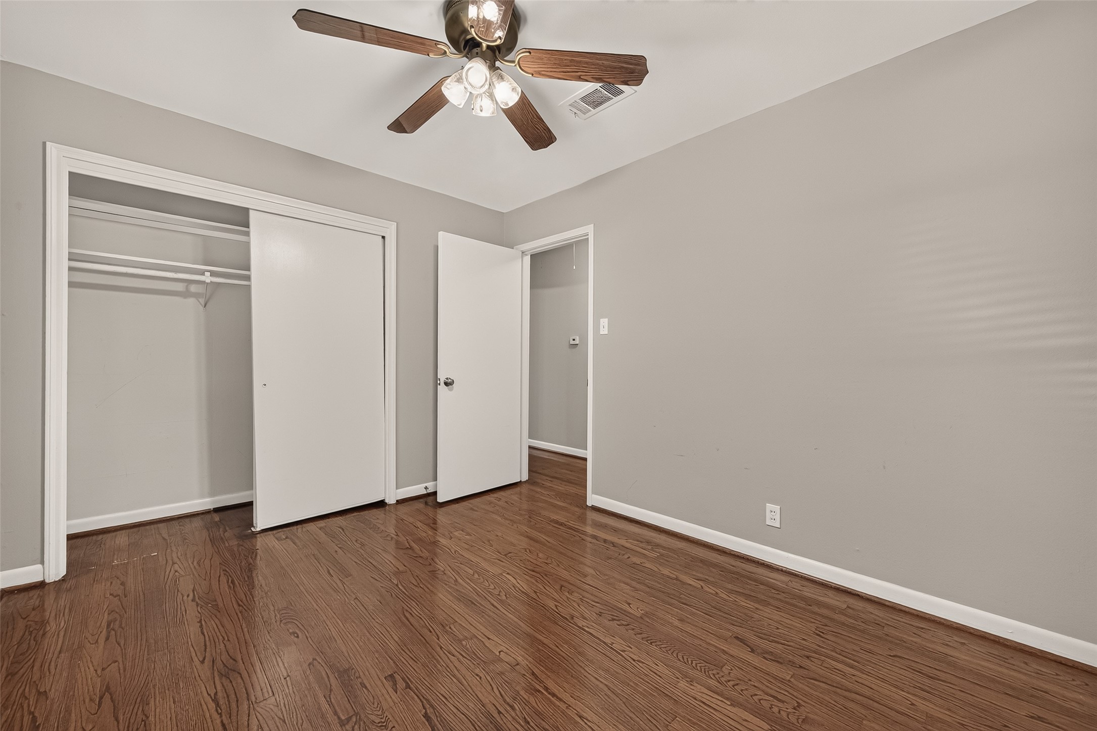 4749 Redstart Street Property Photo 28