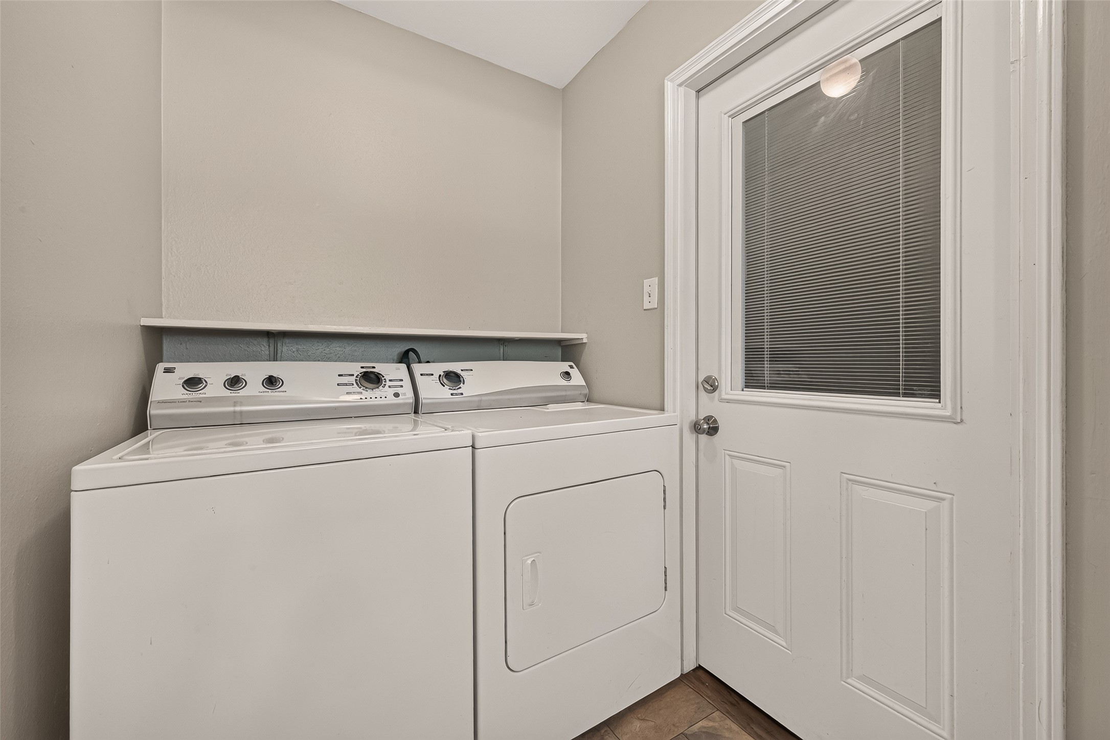 4749 Redstart Street Property Photo 29