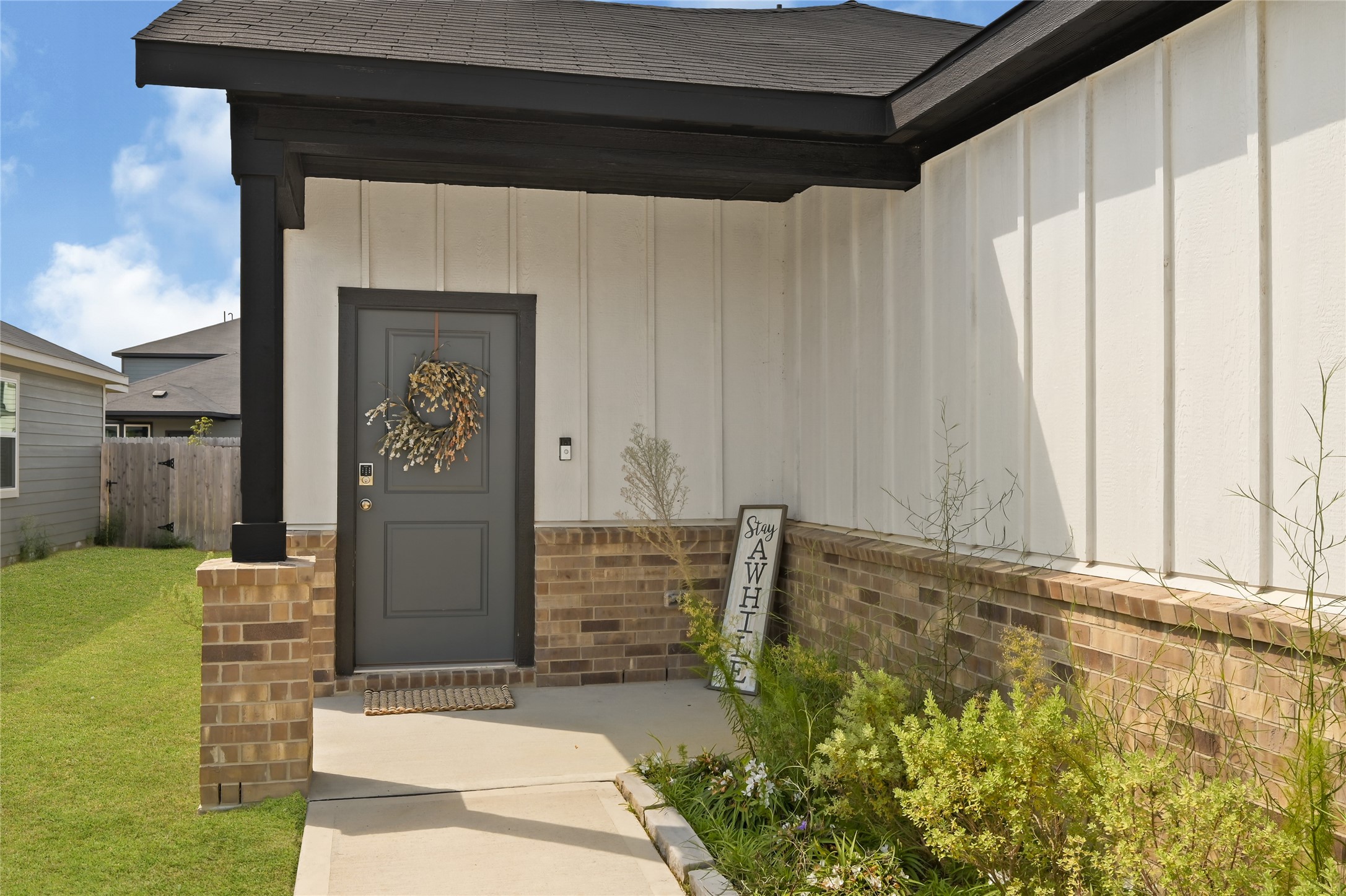 18039 Blue Prairie Trail Property Photo 3