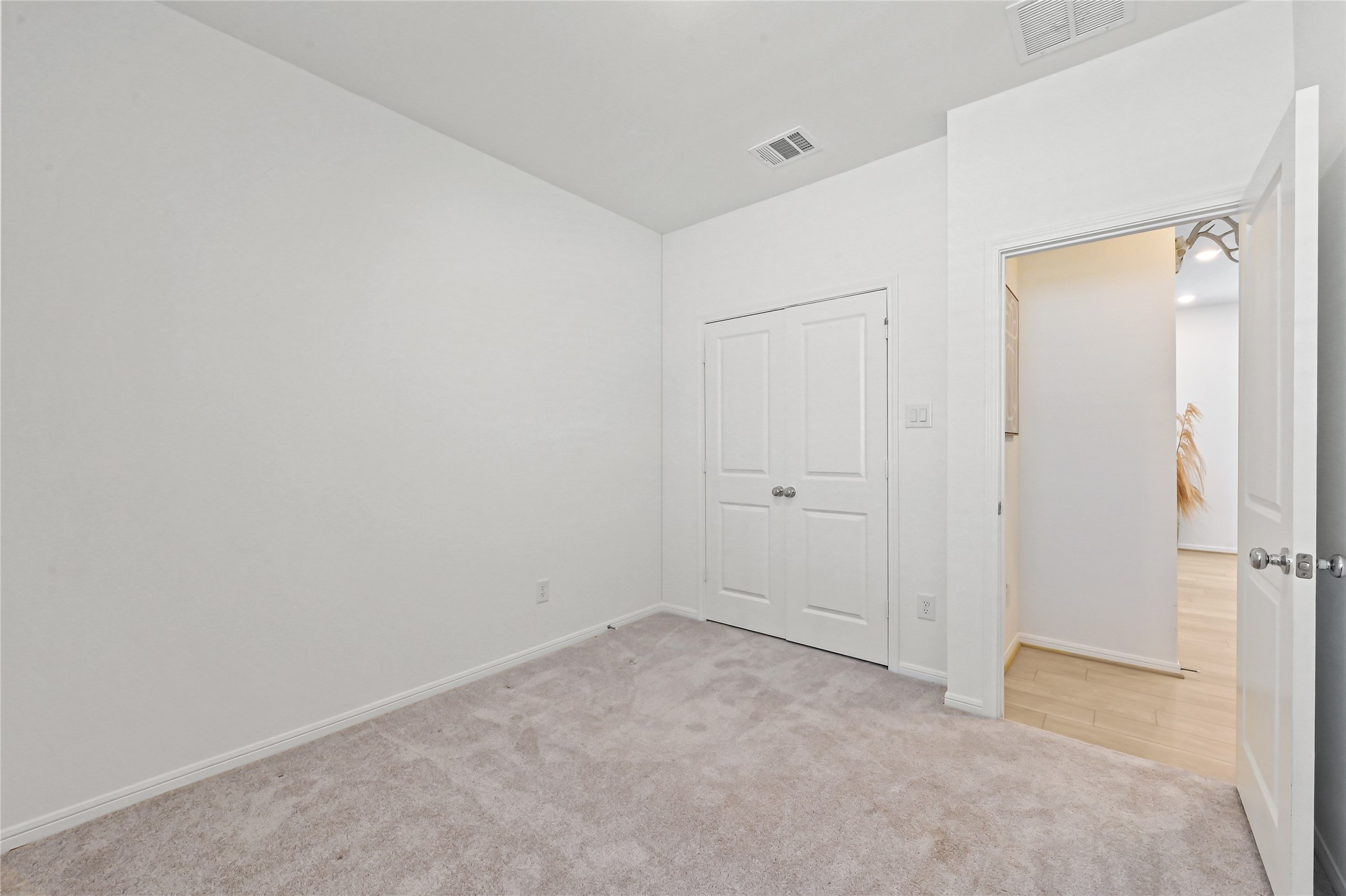 18039 Blue Prairie Trail Property Photo 13