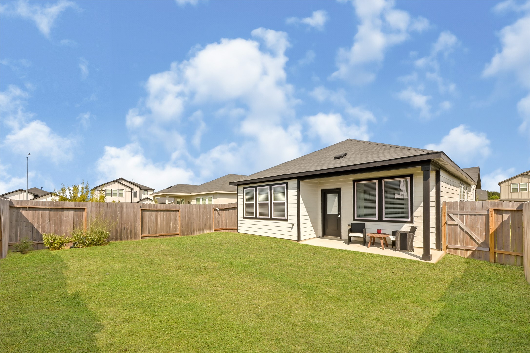 18039 Blue Prairie Trail Property Photo 20