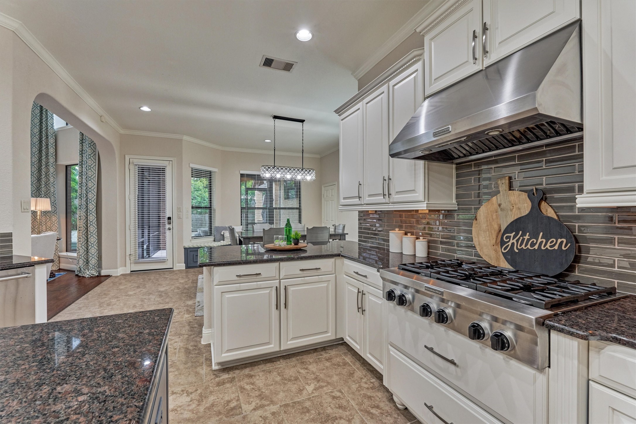 210 Spyglass Park Loop Property Photo 11