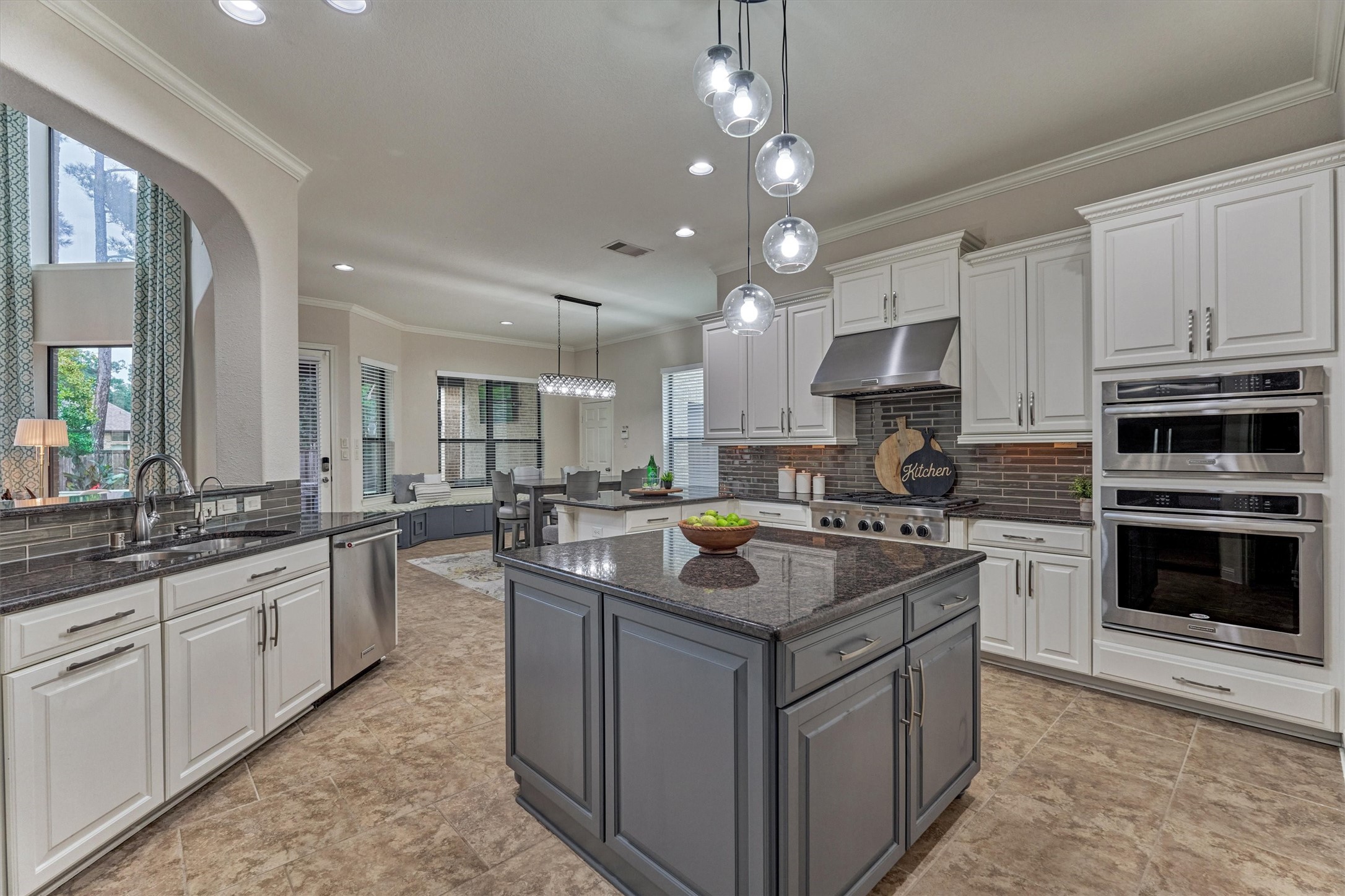 210 Spyglass Park Loop Property Photo 12