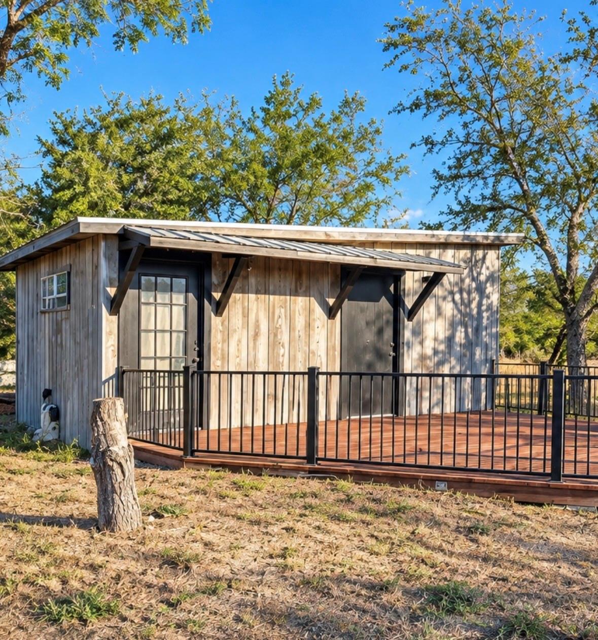326 County Rd 156 Property Photo 4