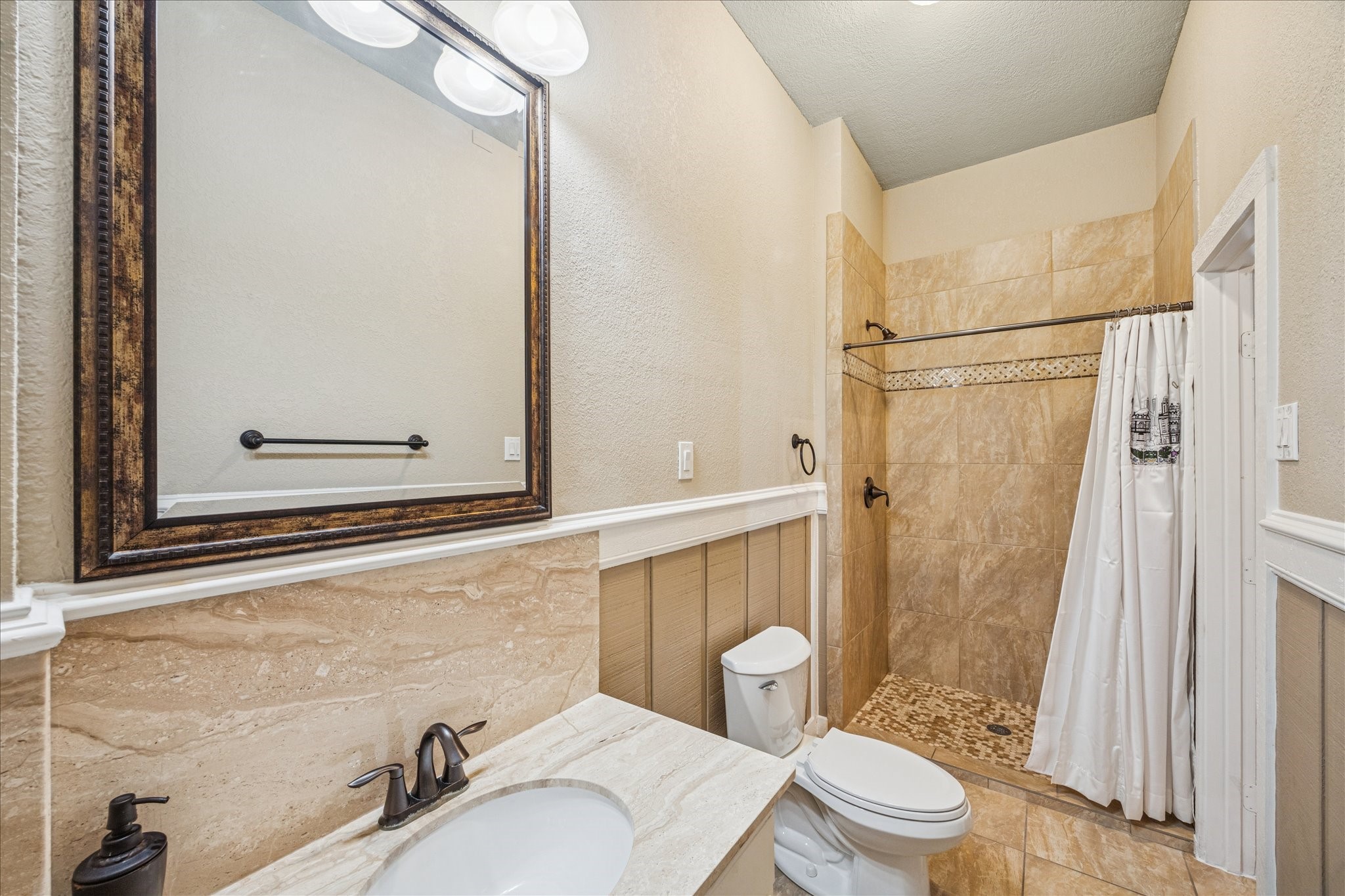 115 Bamaku Bend Property Photo 30
