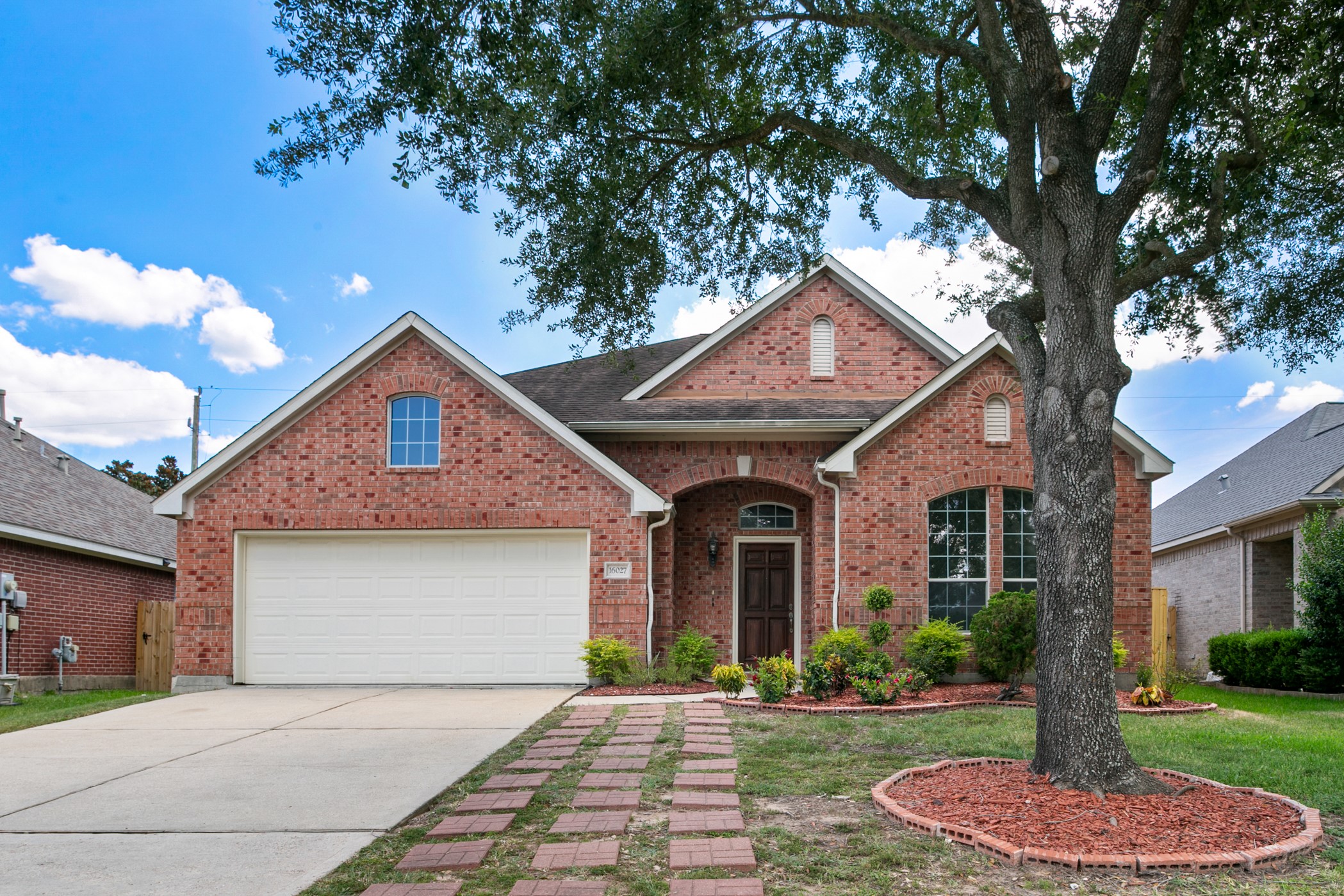 16027 Belleshire Lane Property Photo 1