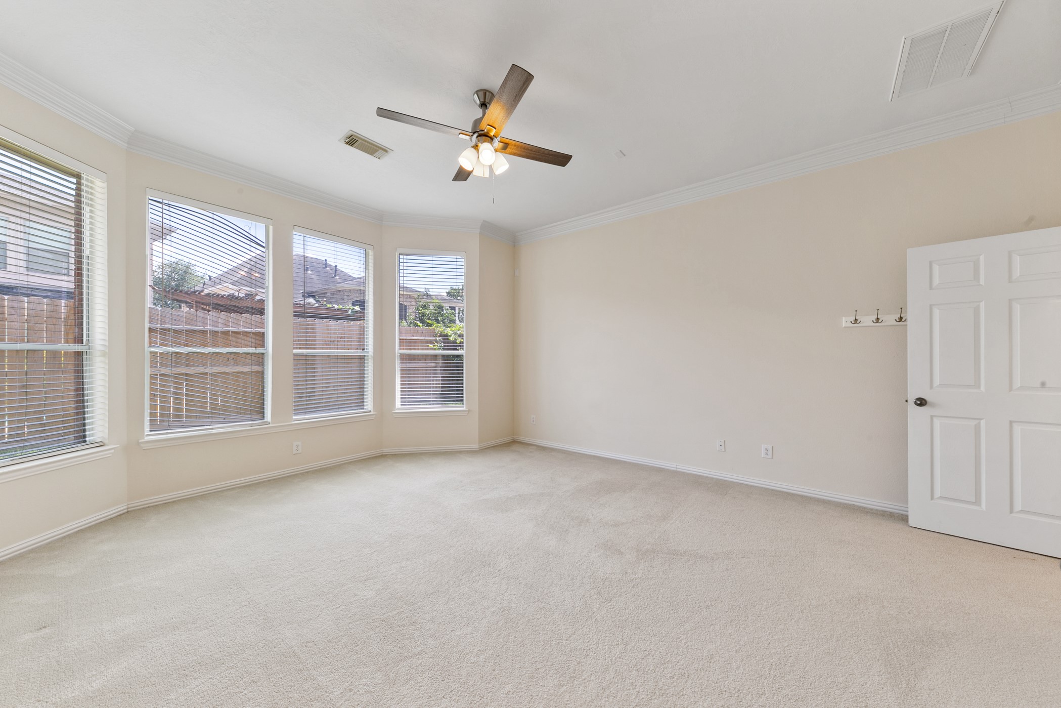 16027 Belleshire Lane Property Photo 10