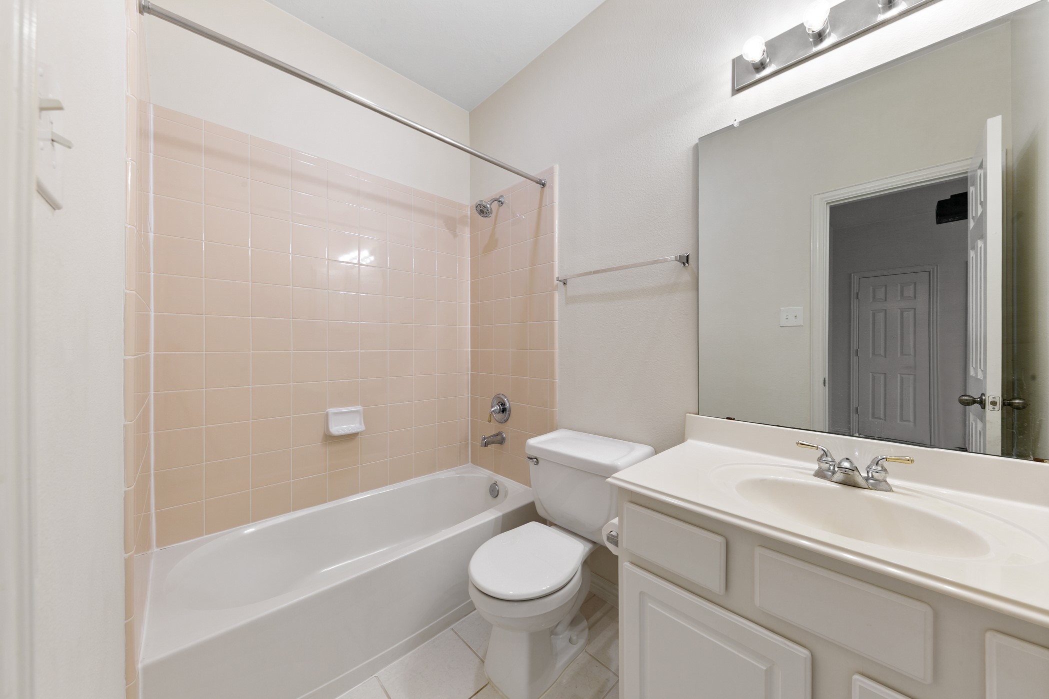 16027 Belleshire Lane Property Photo 13