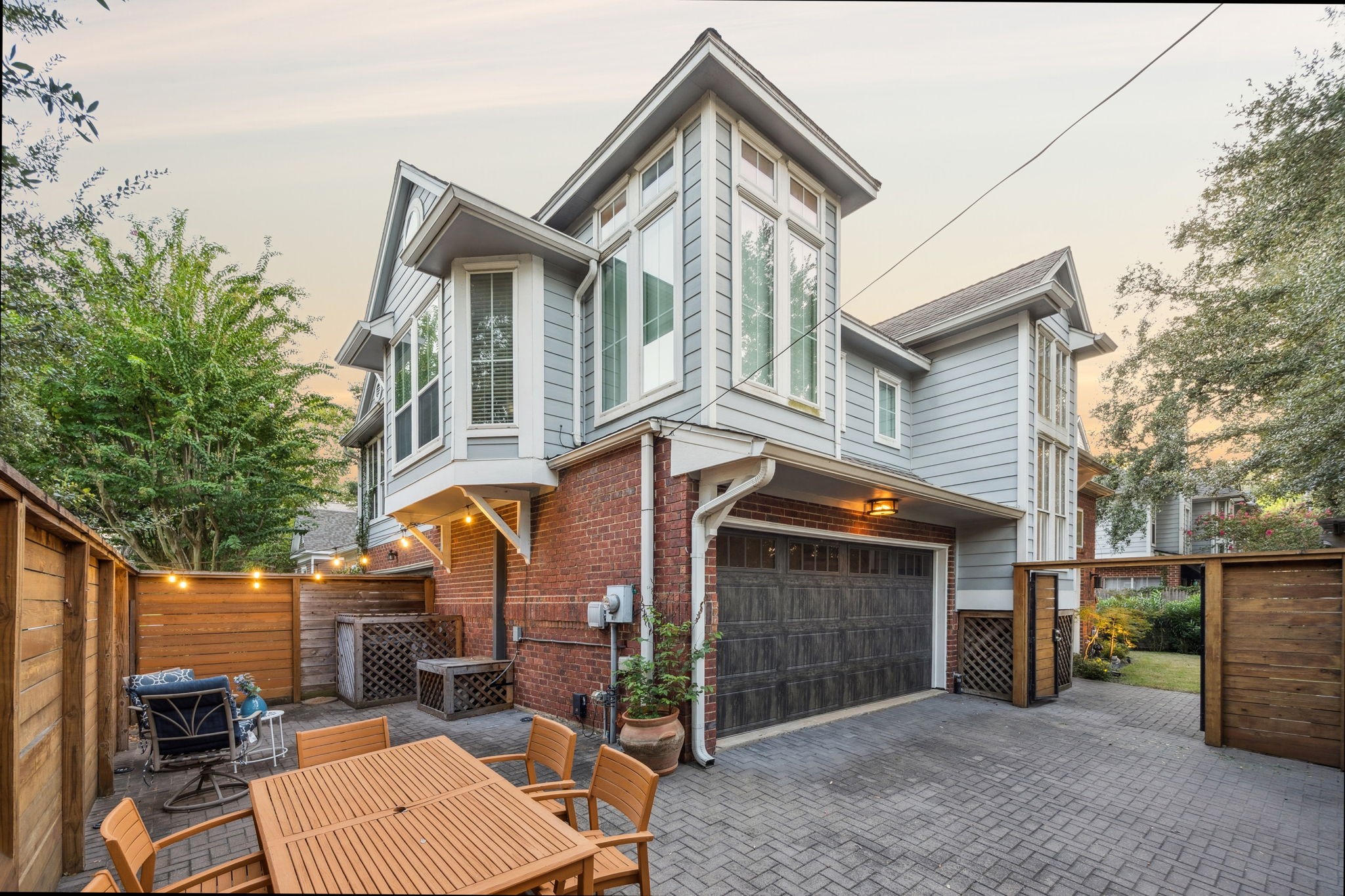 220 E 8th Street Property Photo 26