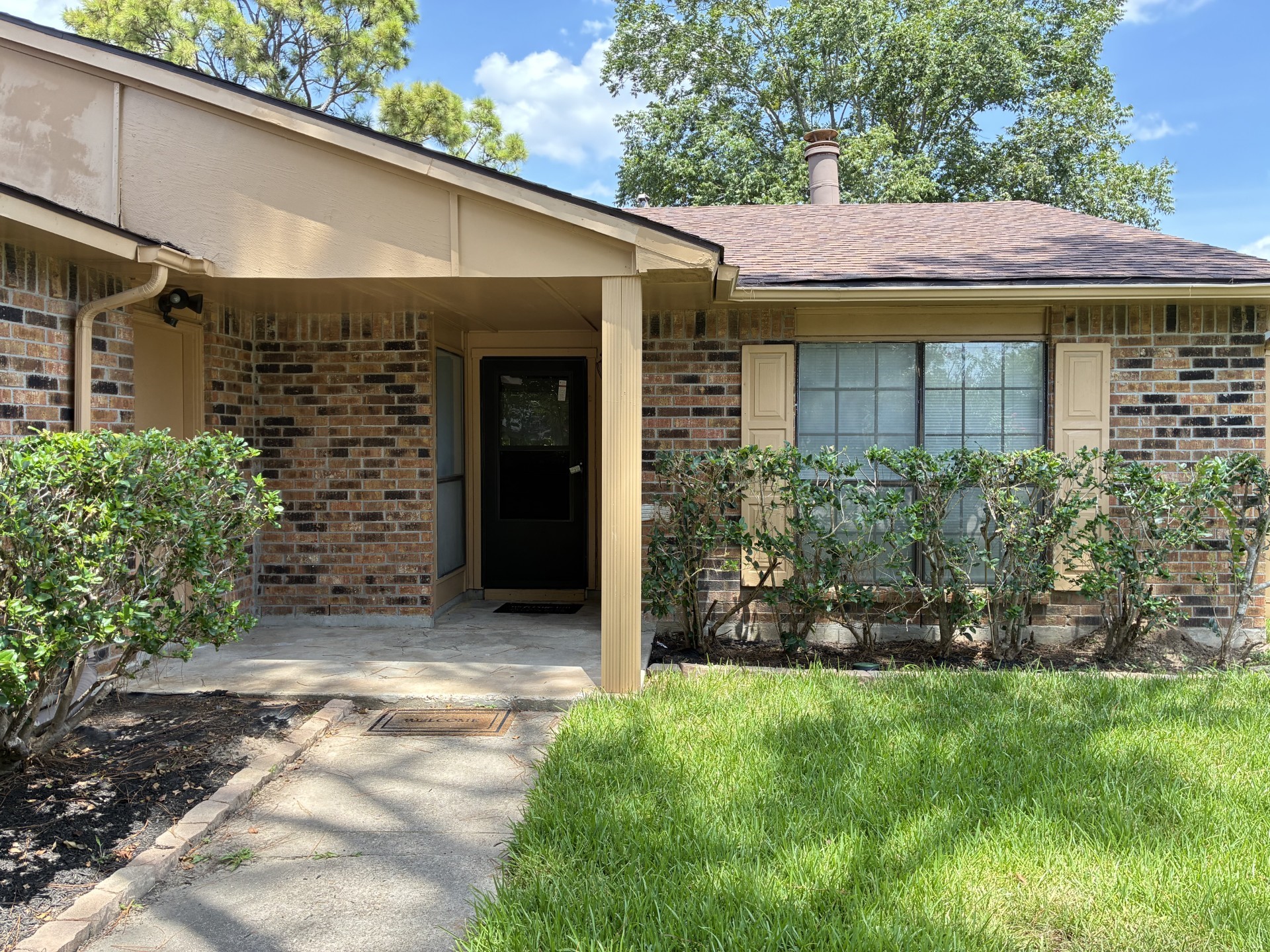 2715 Kingfisher Drive Property Photo 5