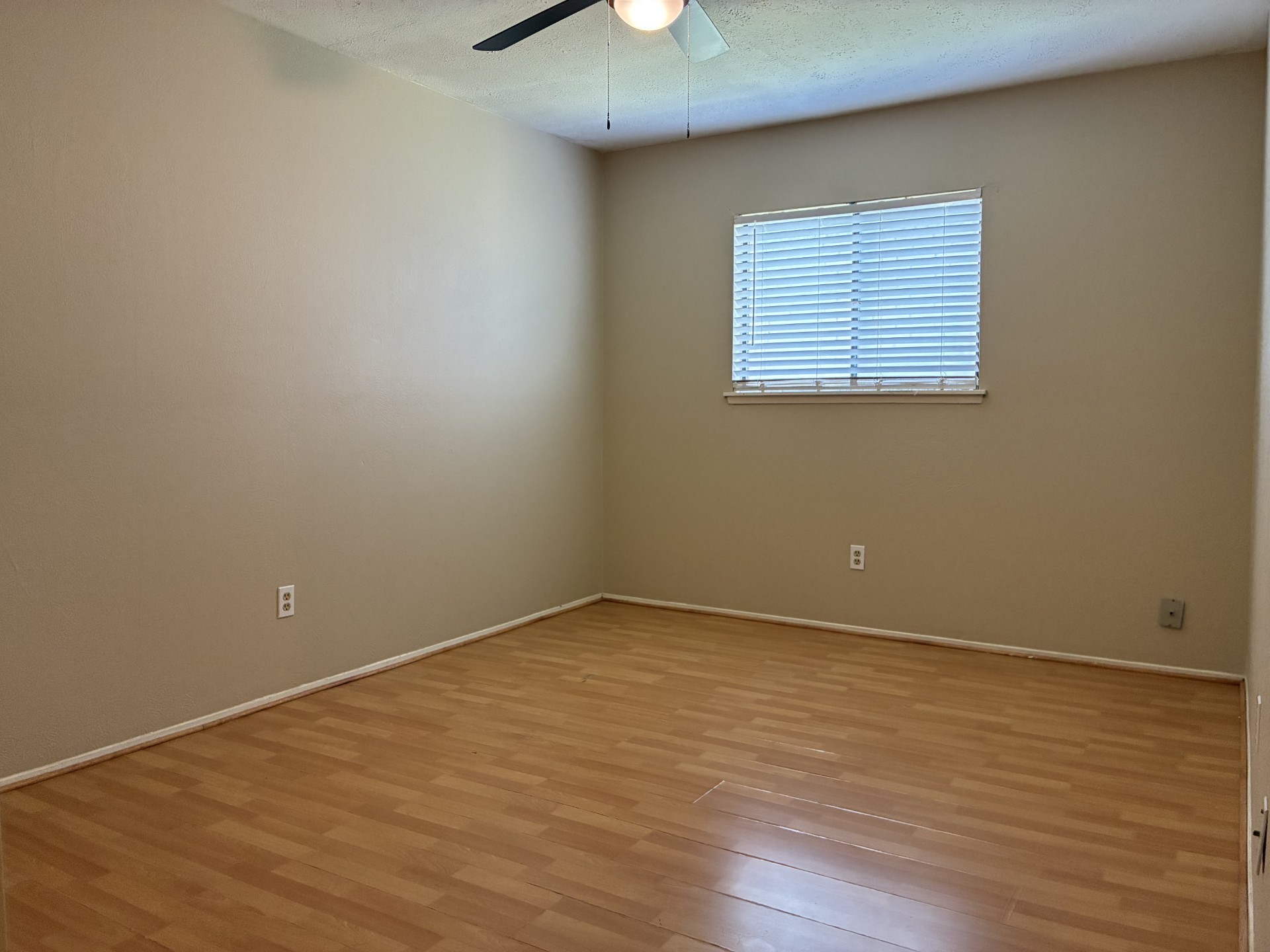2715 Kingfisher Drive Property Photo 17