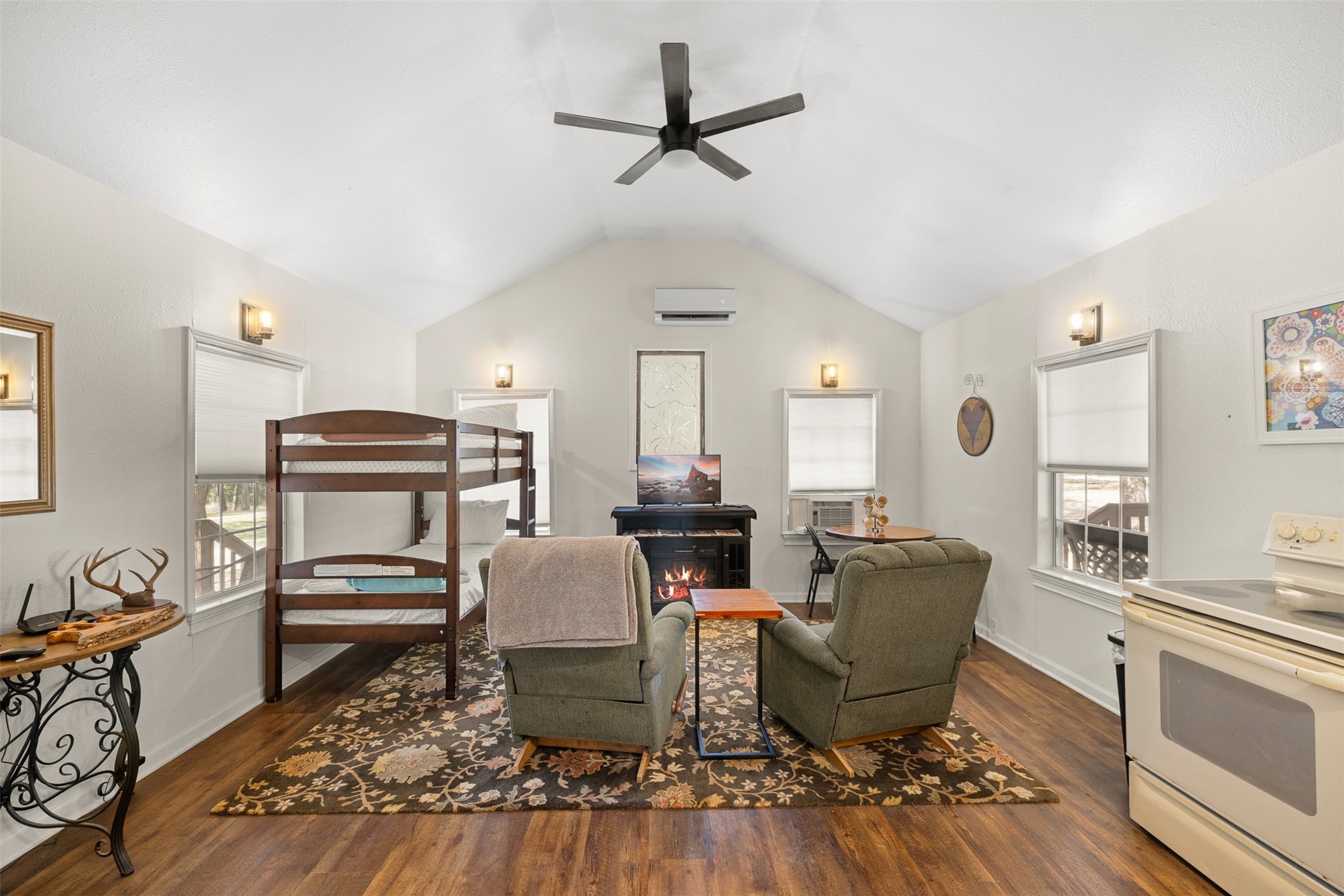 526 Piney Creek Road Property Photo 19