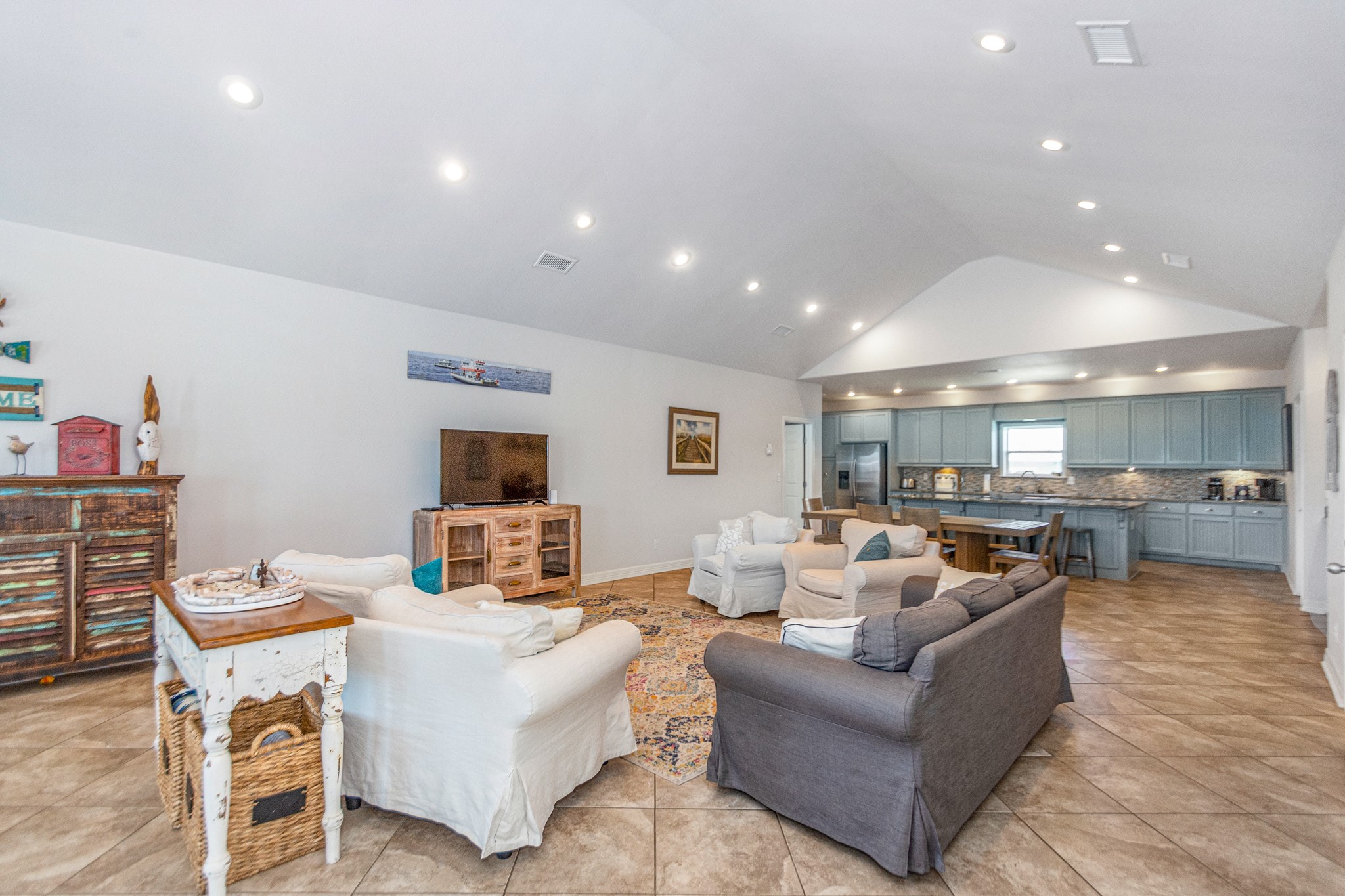 3093 Greg Property Photo 8
